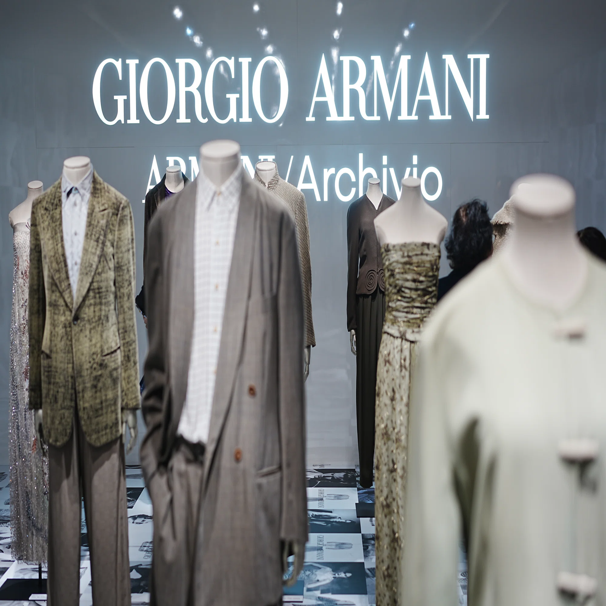 展覧会レポ】アルマーニ 銀座タワー「ARMANI/Archivio」、クレインズ 