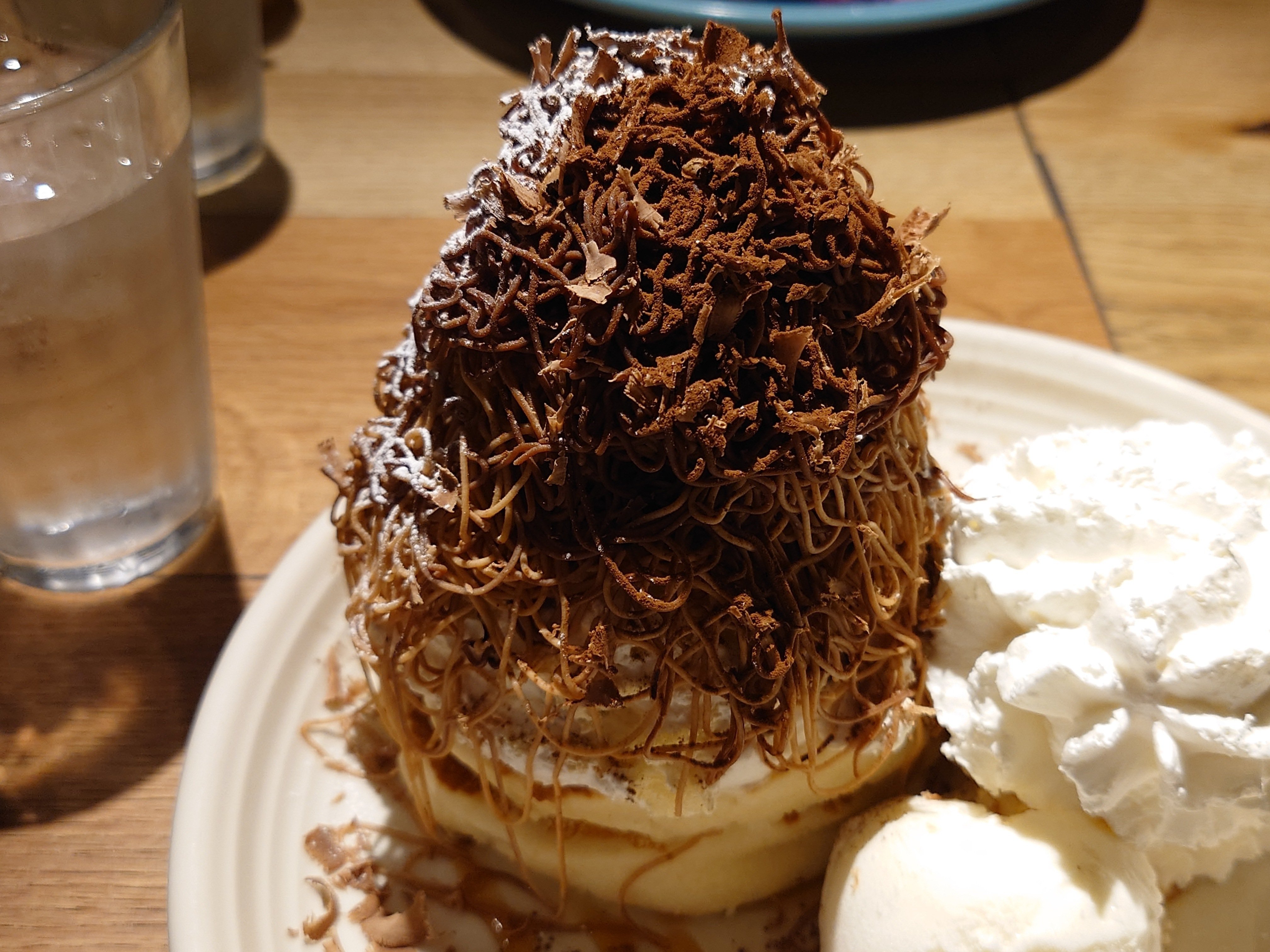 コナズ珈琲】チョコレートモンブランパンケーキ〜人生初コナズ珈琲へ