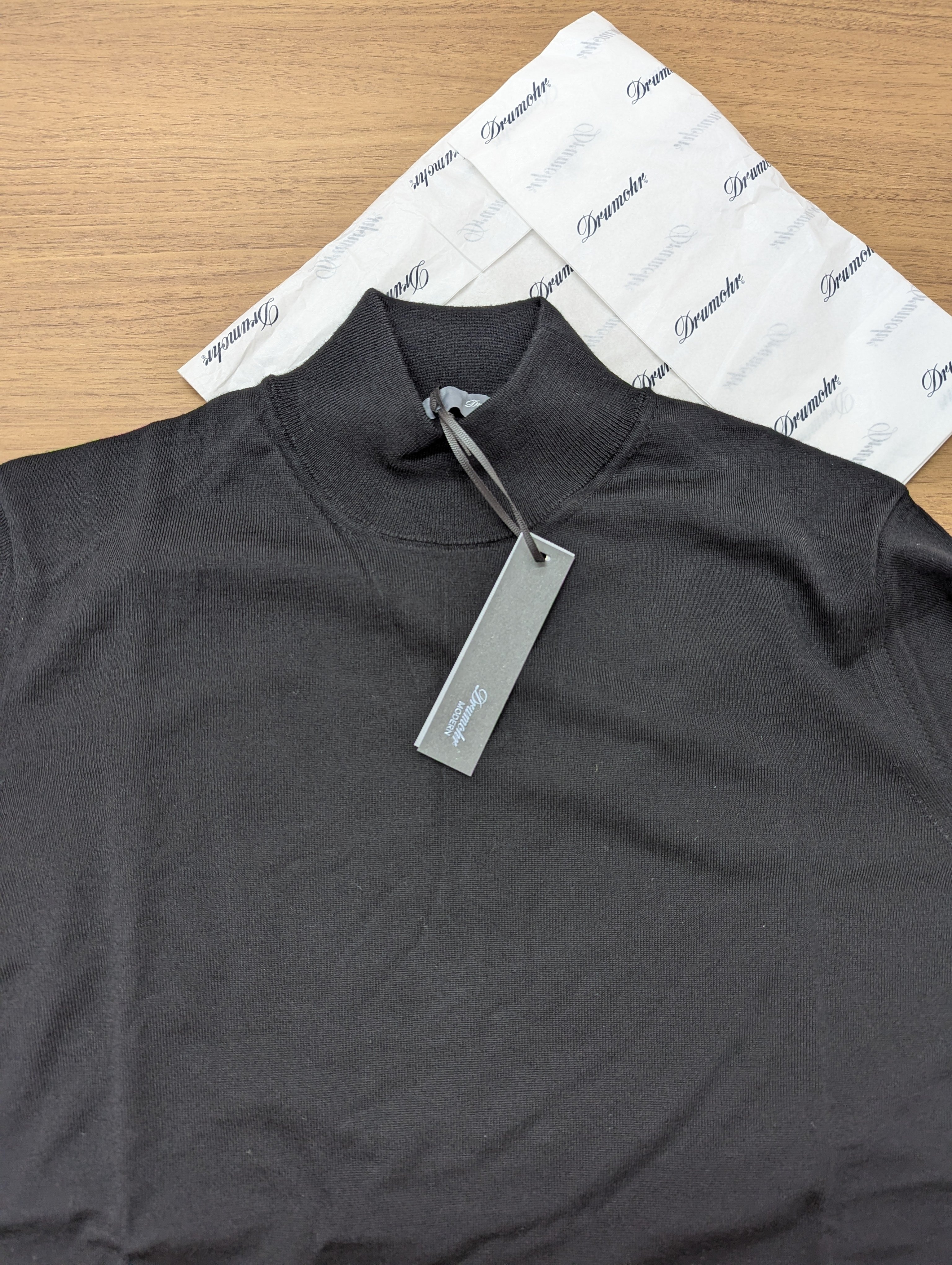 春秋こそハイゲージのモックネックセーターを ジョンスメドレー