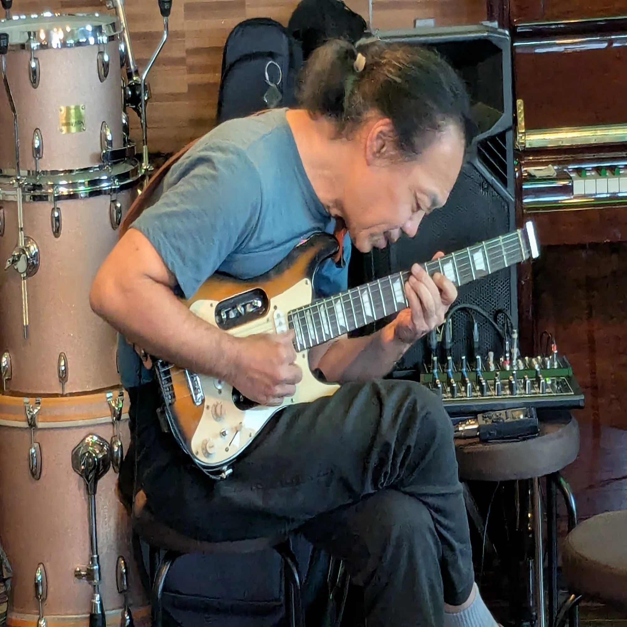 ライブレポート：村山義光＠谷町グラバー邸｜50歳からのジャズギター 