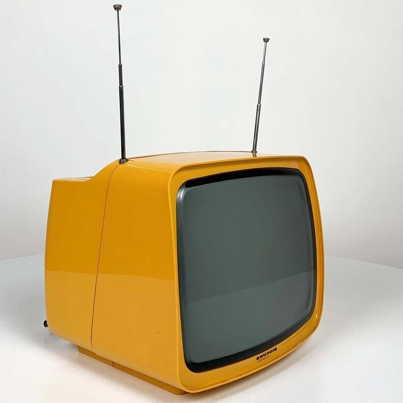 昭和レトロ 極小テレビ 昭和のポータブルテレビ｜昭和レトログラフィティ