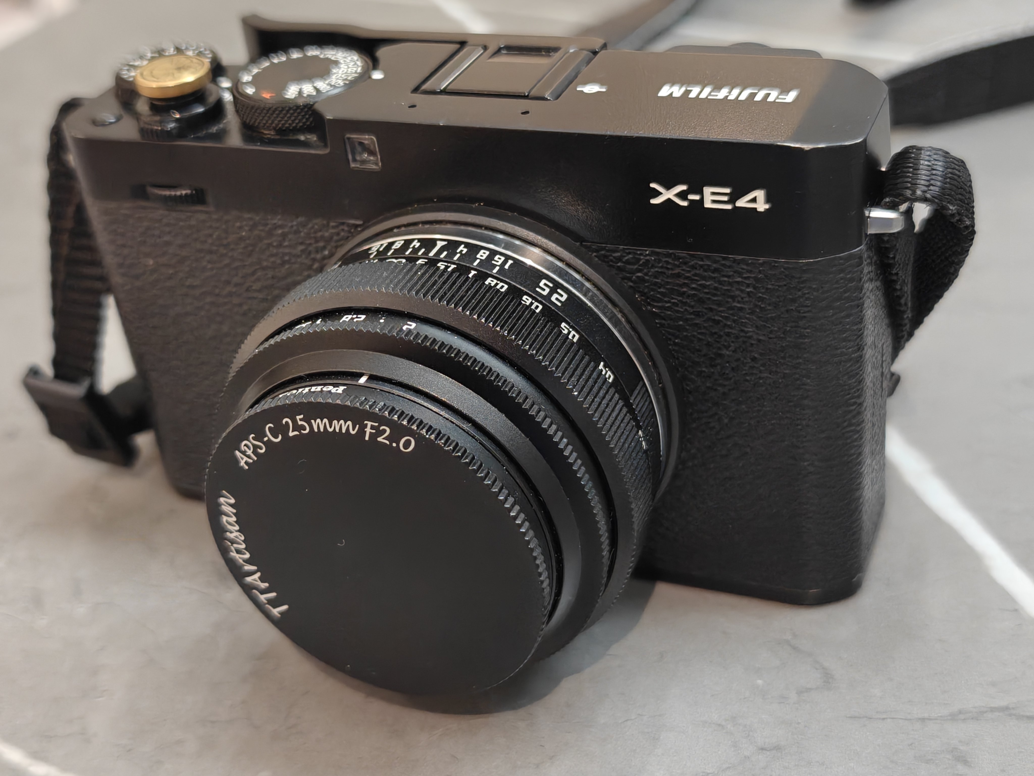 FUJIFILM X-E4が最終形態に｜サブロウ