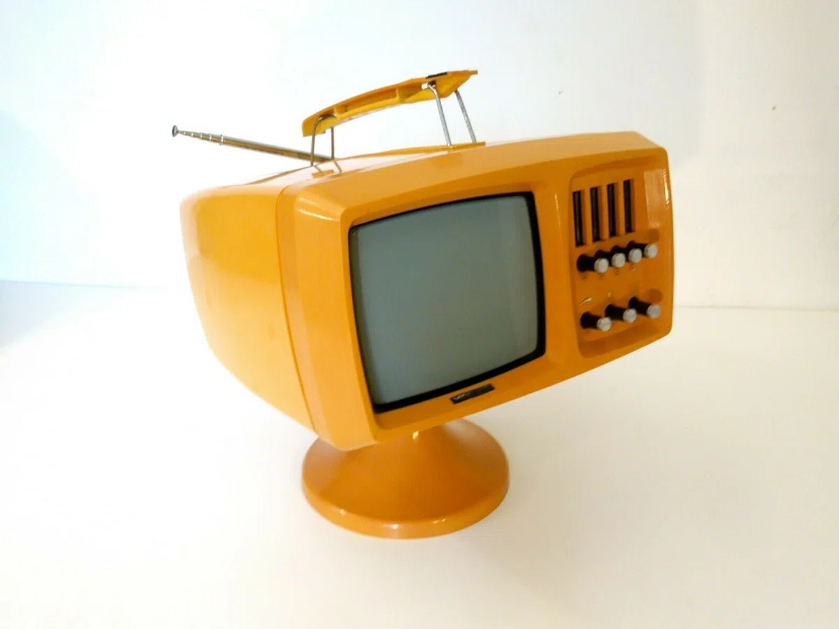 昭和のポータブルテレビ｜昭和レトログラフィティ
