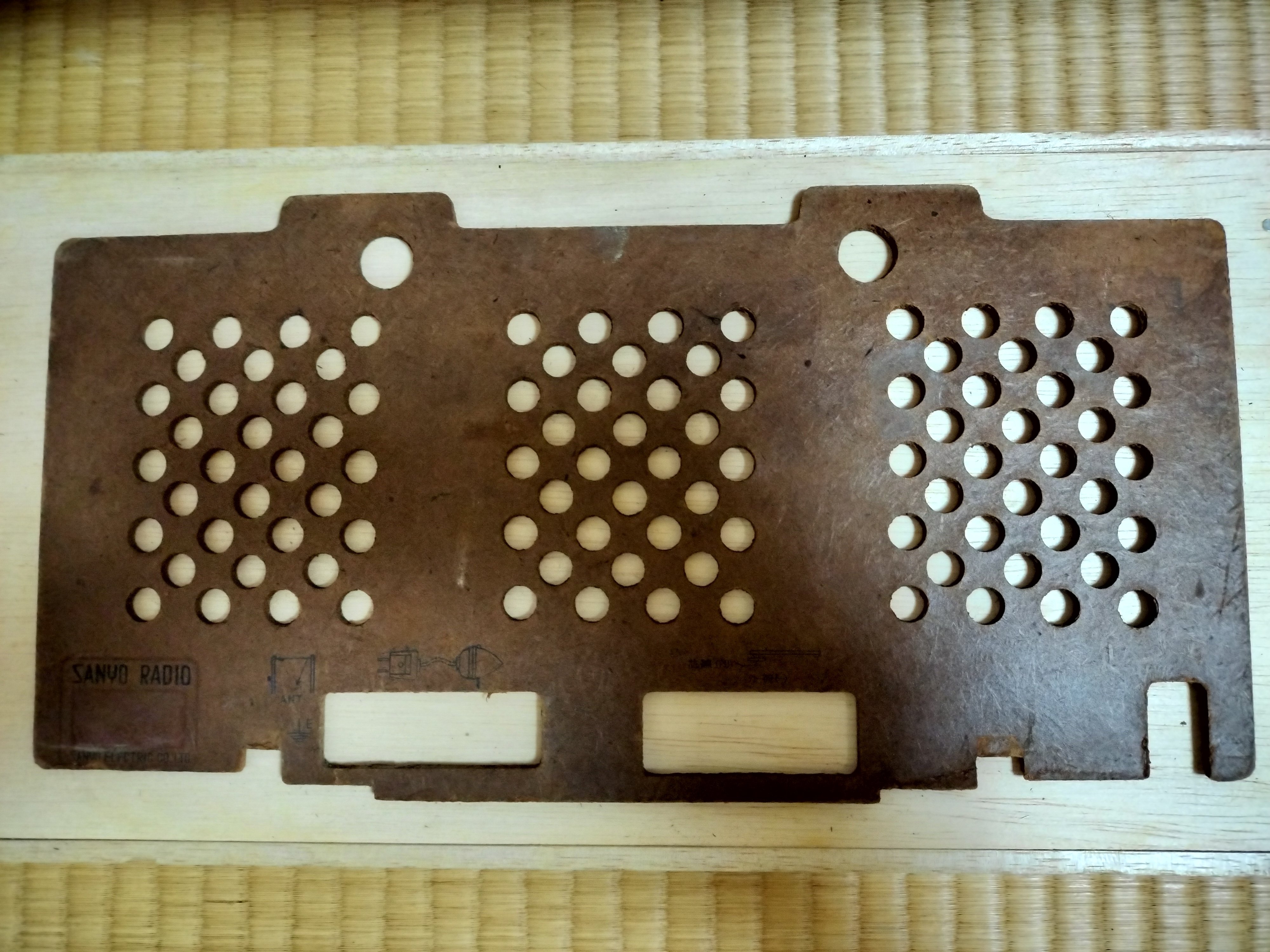 復活！真空管ラジオ・サンヨーSS-82 修理記録｜RYU KASA