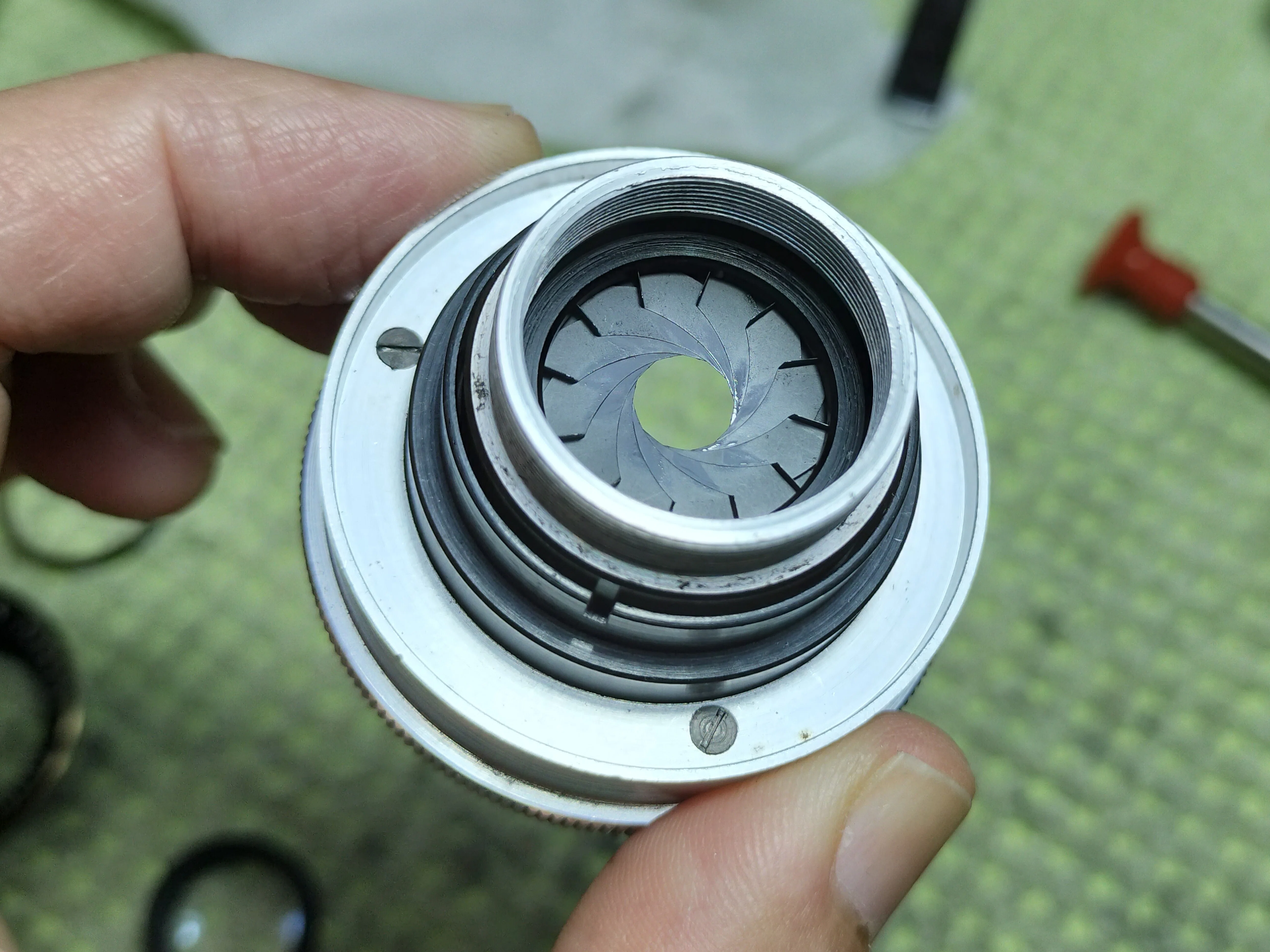 Pentax Takumar 58mm F/2.4 M37の分解｜フィルムカメラ修理のアクアカメラ