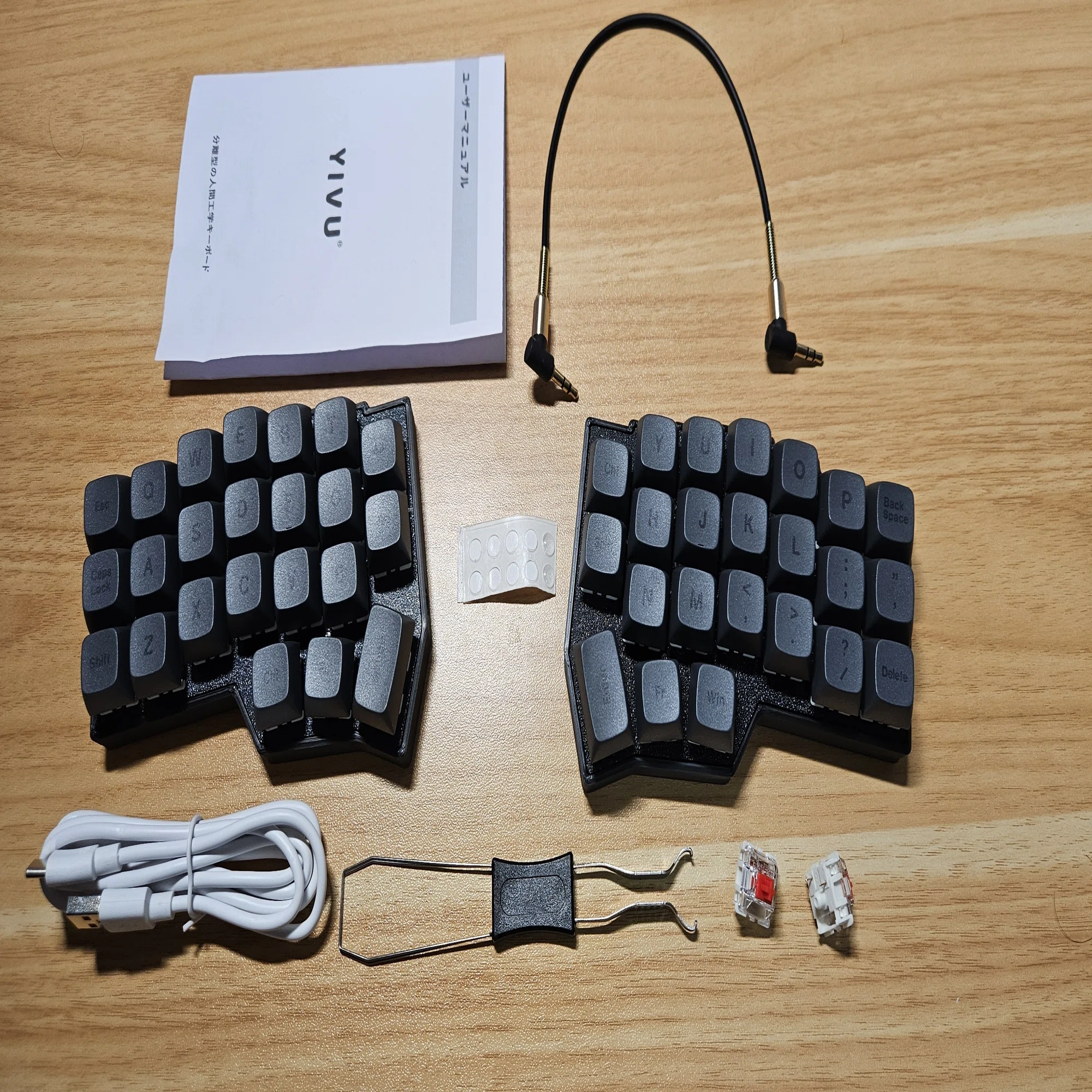 人柱】激安分割キーボードを買った【YIVU Corne V4 】｜matsu / 白デスク