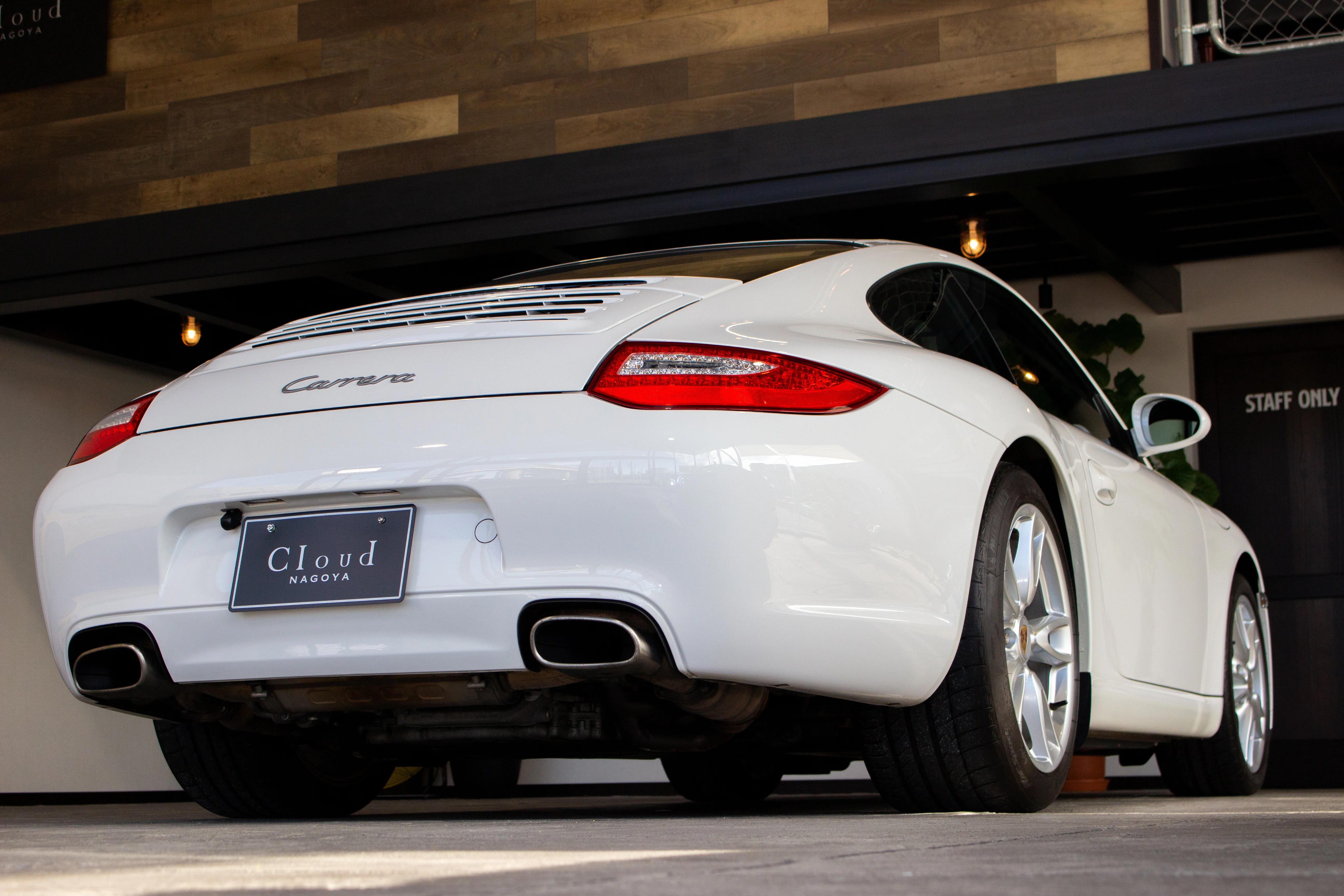 人が主役でいられる、最後の911。— Porsche 997 Carrera｜Cloud NAGOYA