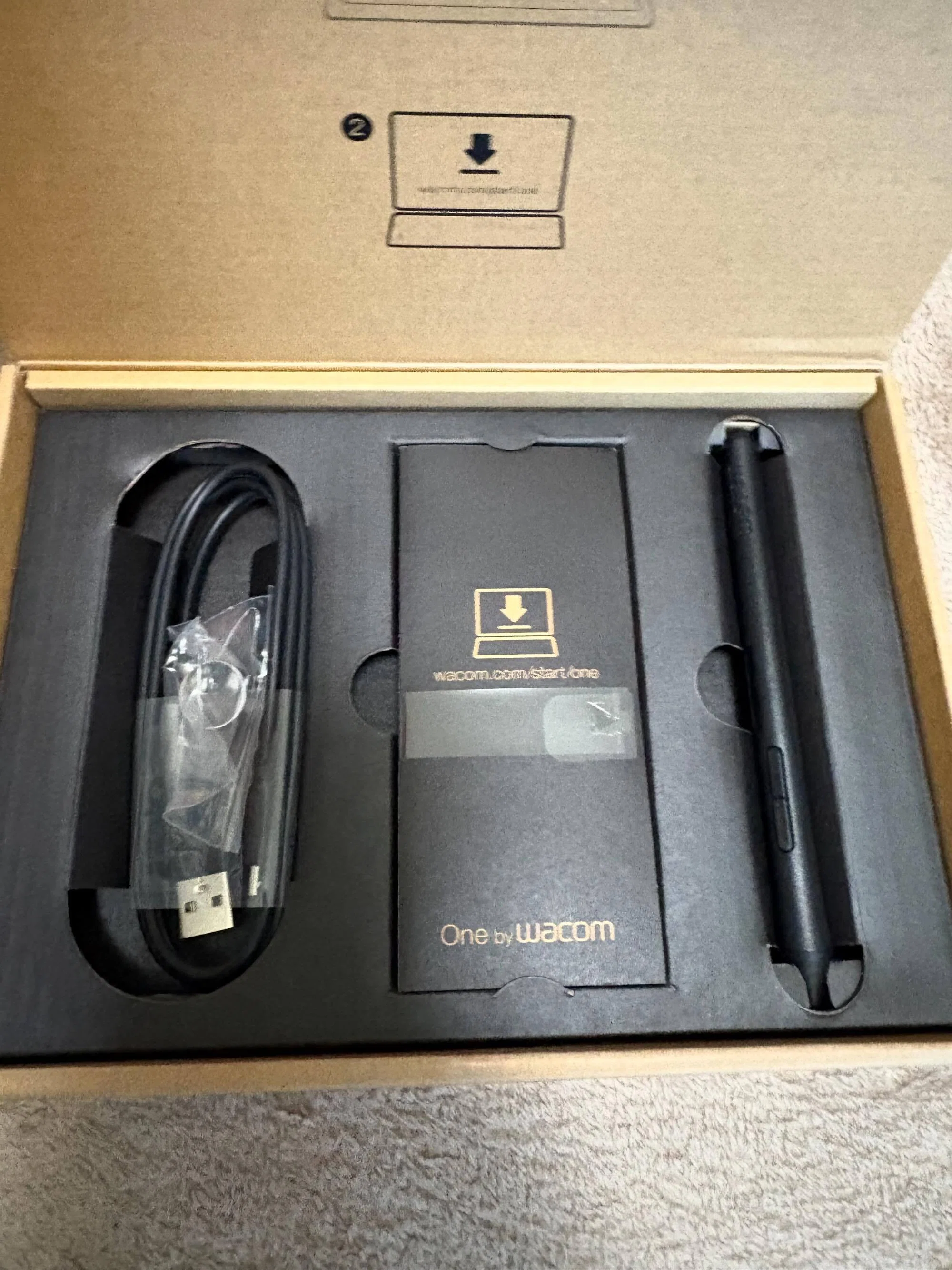 One by wacom（ペンタブレット）を買ったよ！｜aishibox