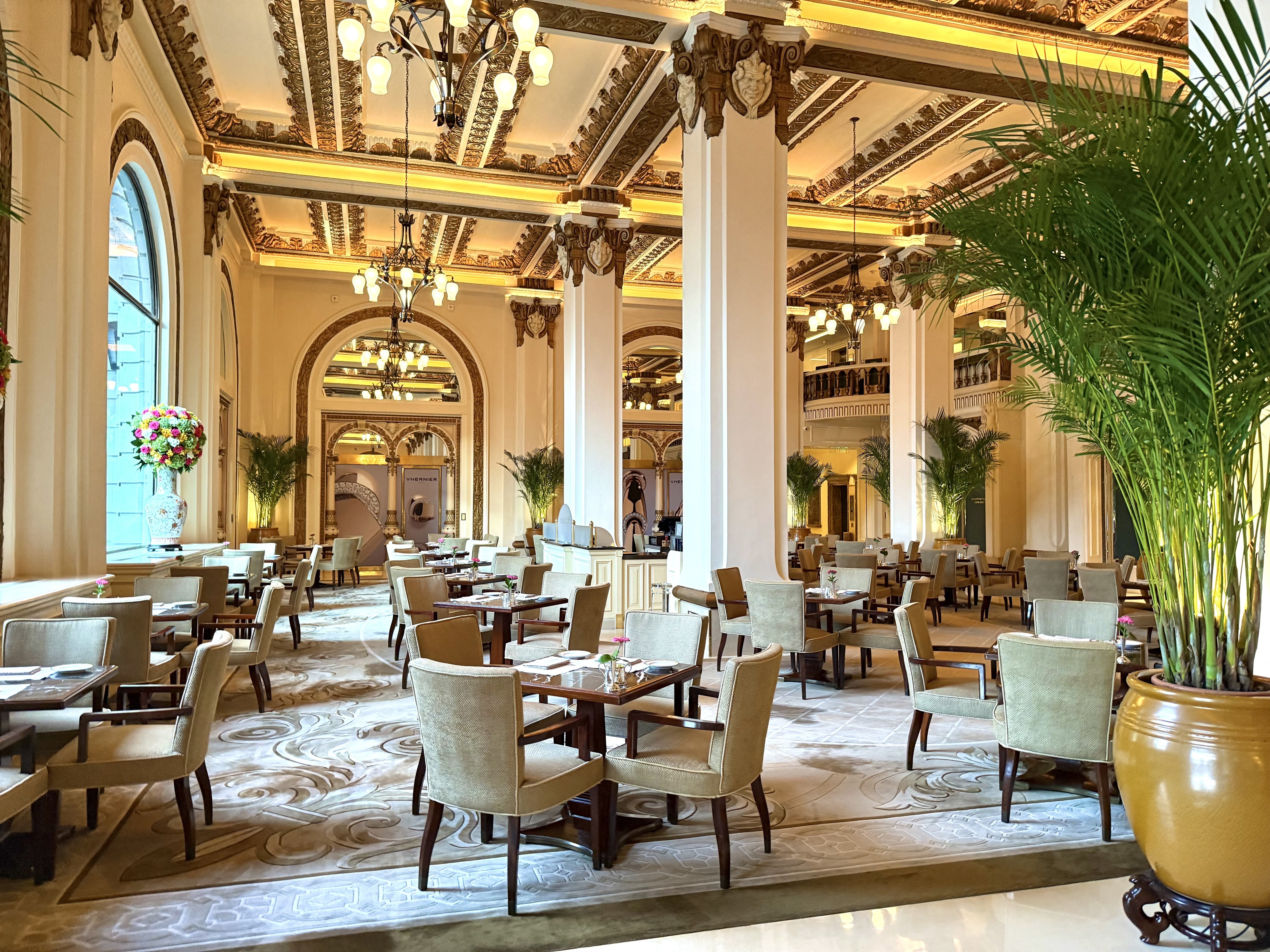 名門「ペニンシュラ香港」に宿泊してみた！｜葛山智子 I Tomoko