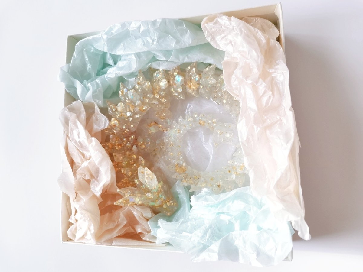 自分のコアを見つけるオパールエッグ