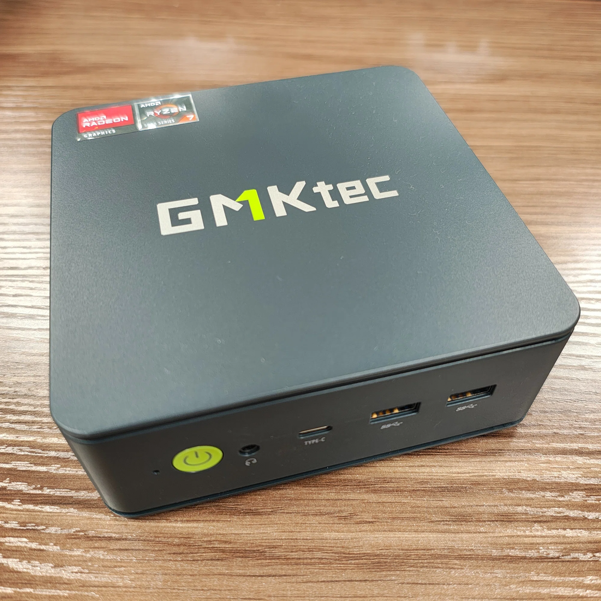 現役社内SEのベストバイ2025】GMKtec M5 Plus 実機レビュー｜50台導入 