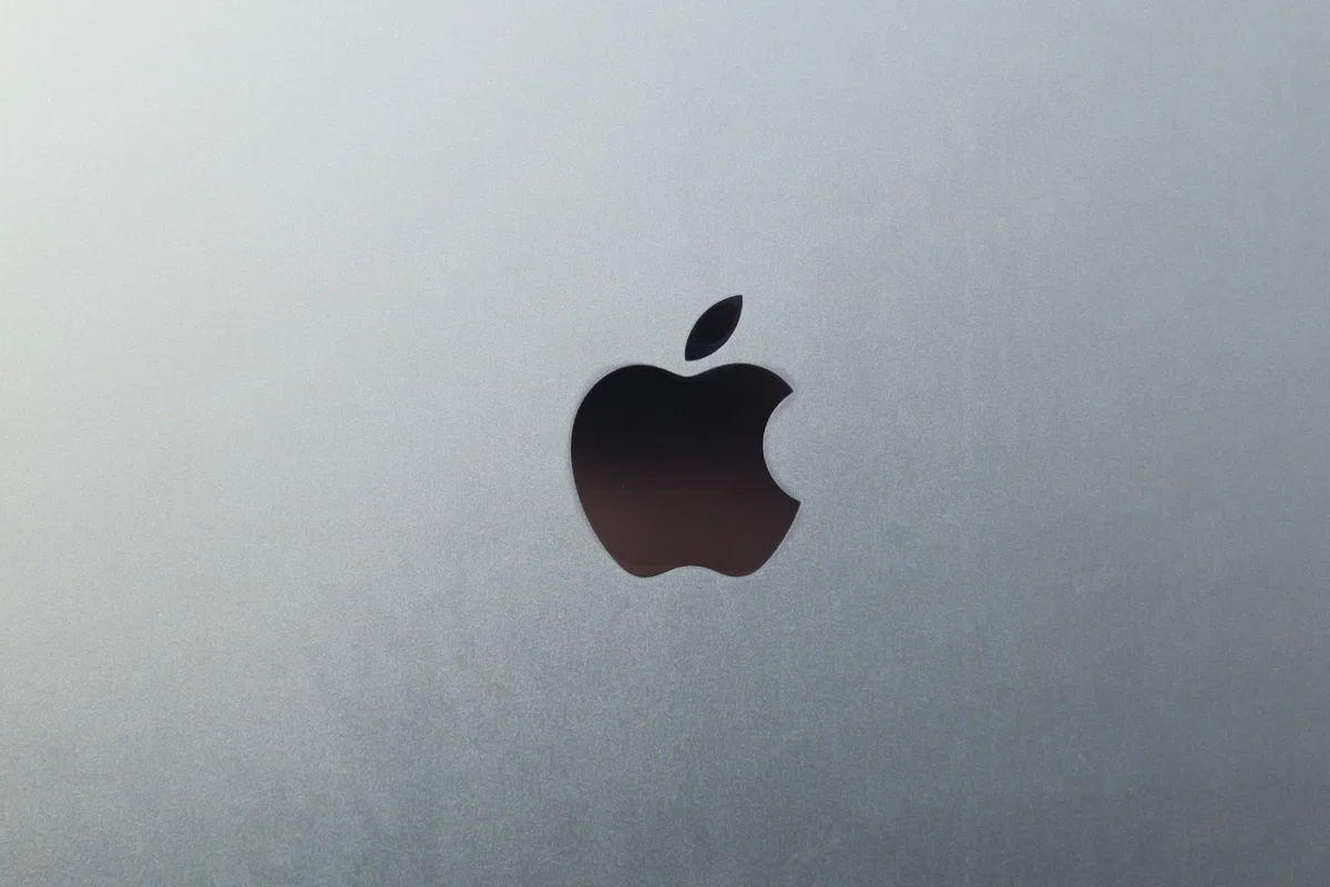 iPad Airで快適に手書きするために使っているミヤビックスの背面保護フィルム