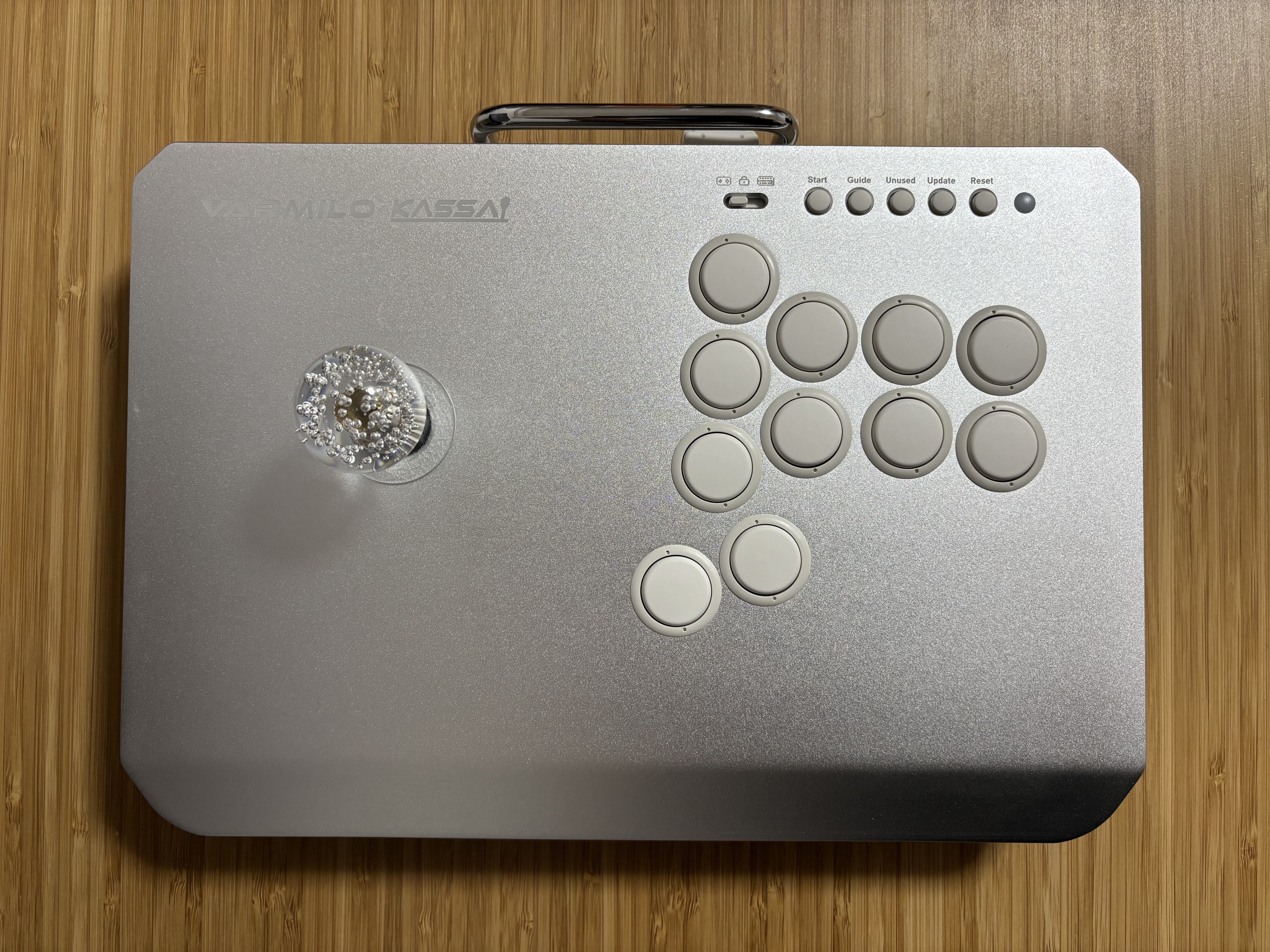 レバーアケコン VARMILO KASSAI レビュー | コンパクトな増設ボタンに