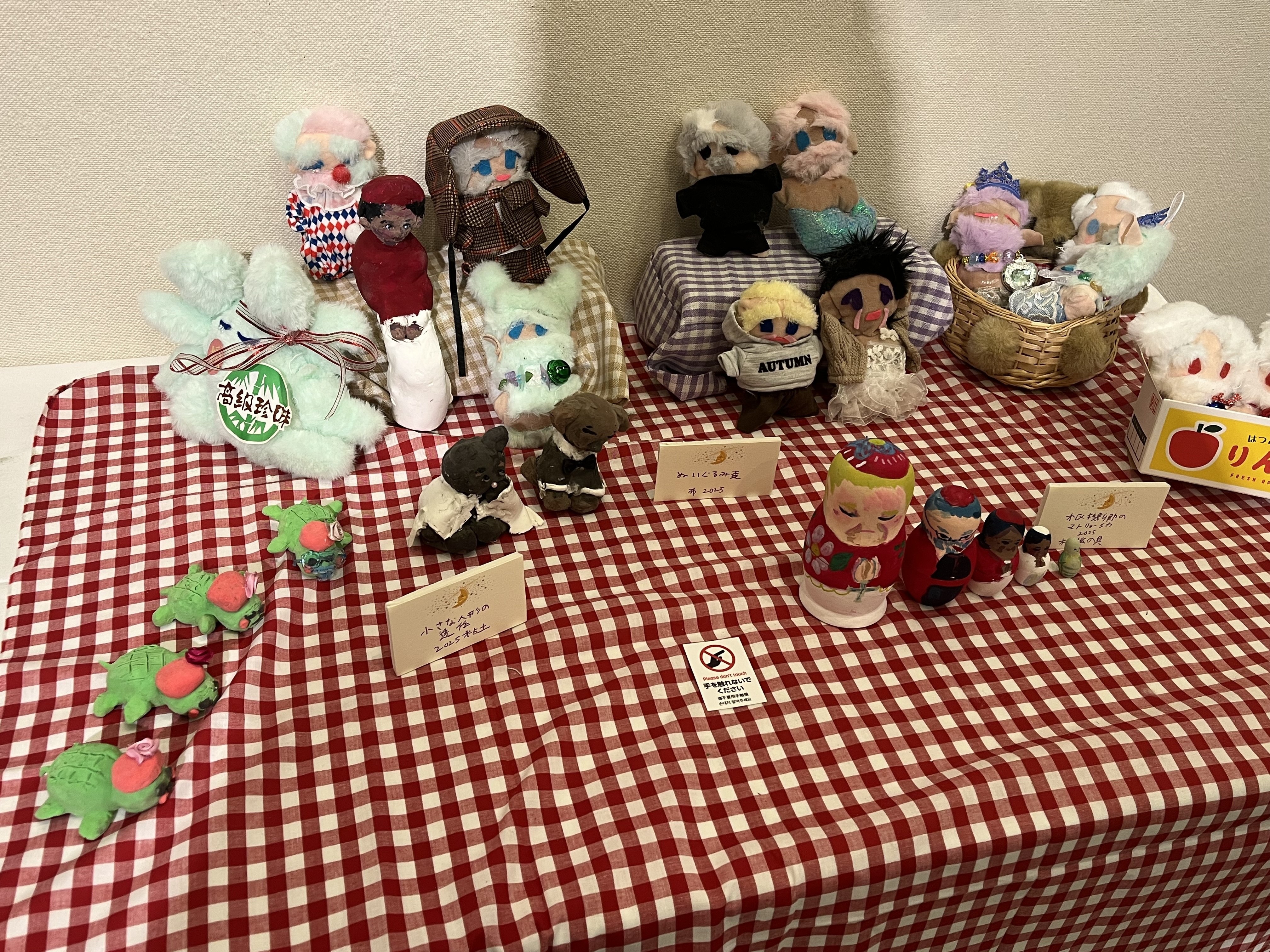 展示搬入完了！｜小林アカリ（偽）