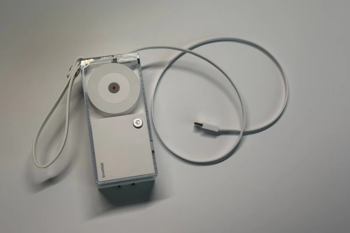 「それどこの?」と聞かれる見た目最高の充電器 Sharge Retractable 3-in-1 Power Bankを使ってみて