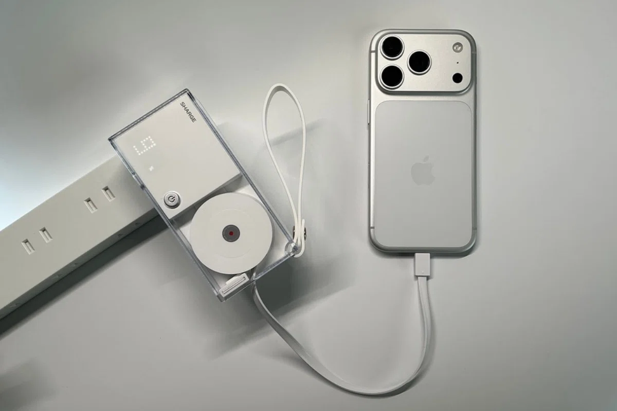 「それどこの?」と聞かれる見た目最高の充電器 Sharge Retractable 3-in-1 Power Bankを使ってみて