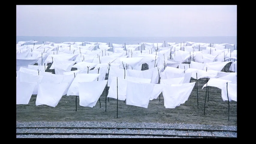 映画『エレニの旅』の鮮烈な映像は、シナリオでどう書かれていたのか