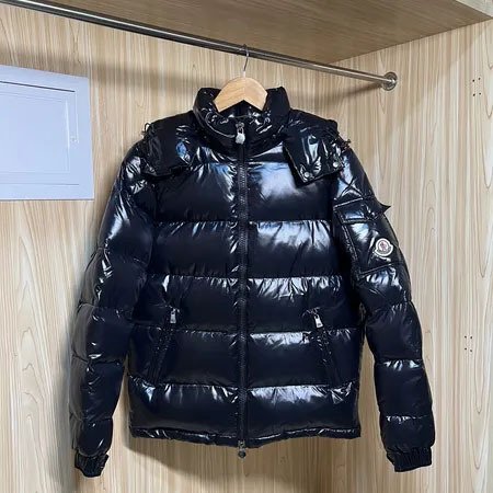 シンプルながらも高級感のある１着　モンクレール Moncler ポロシャツ MONCLER(モンクレール) 2023年春夏 最新コレクションが入荷｜JEANS