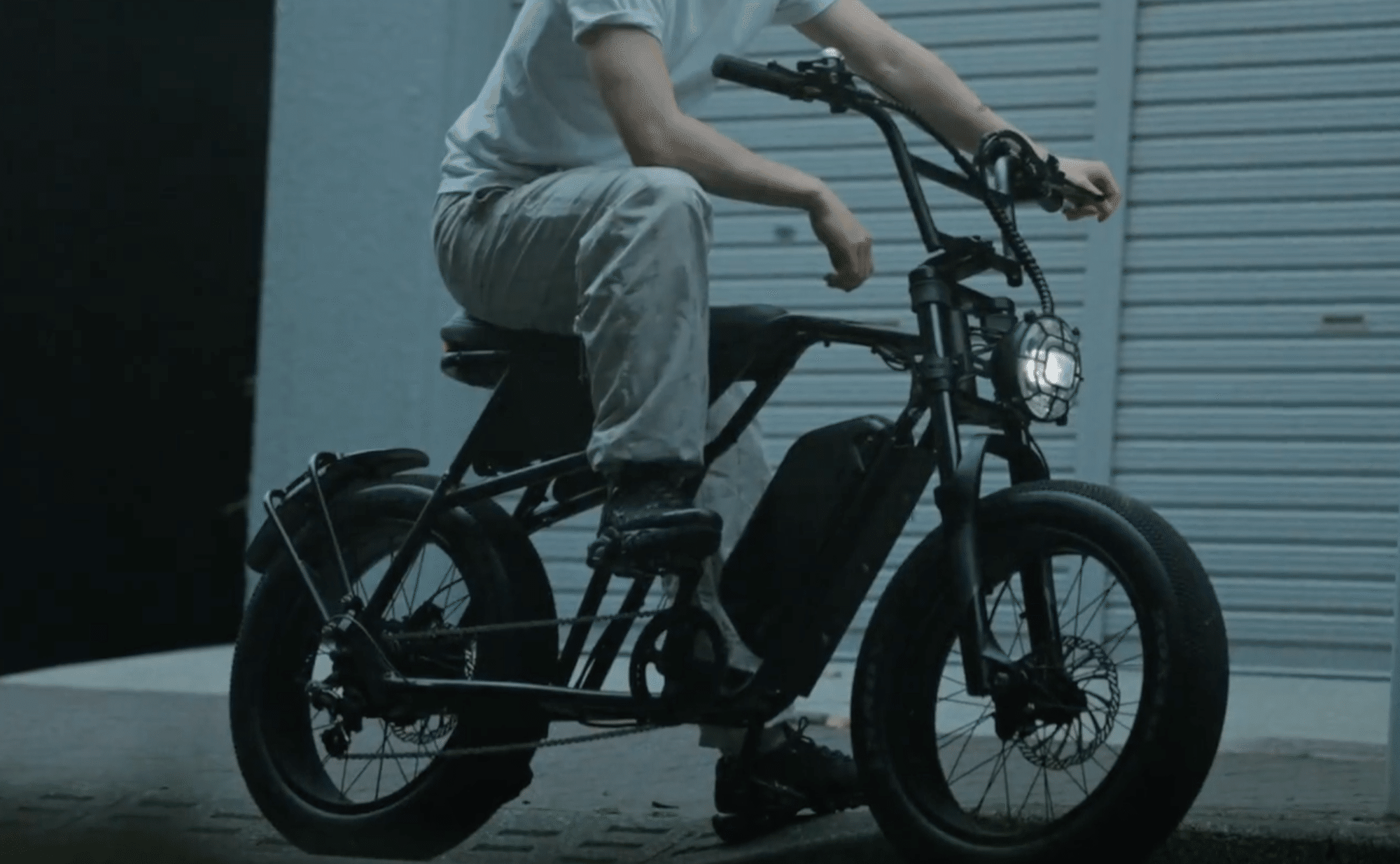 坂道最強】MOVE CAVETII電動アシスト自転車の評判は?デメリットも正直 坂道最強】MOVE CAVETII電動アシスト自転車の評判は?デメリットも正直