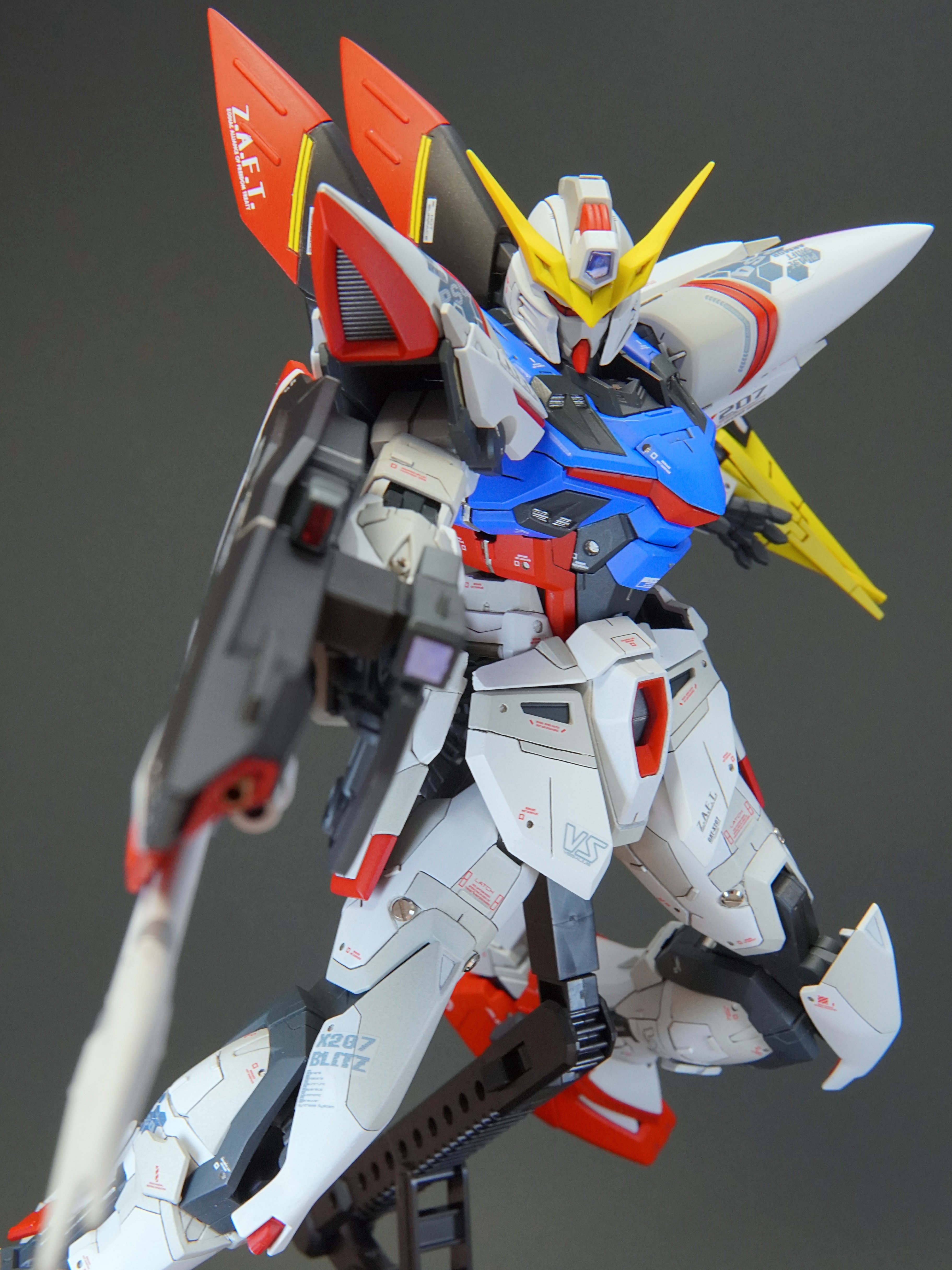 MG ブリッツガンダム 模型製作復帰第一作！｜らきすし