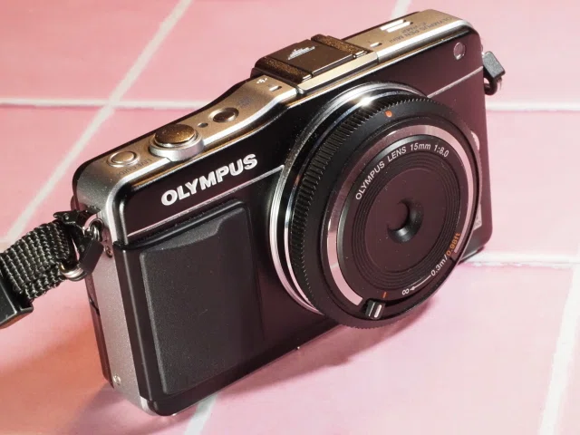 超美品 オリンパス カメラパンケーキレンズ 15mm f8 Olympus レンズ沼の歩き方」オリンパス BCL-1508 OLYMPUS LENS 15mm 1:8.0