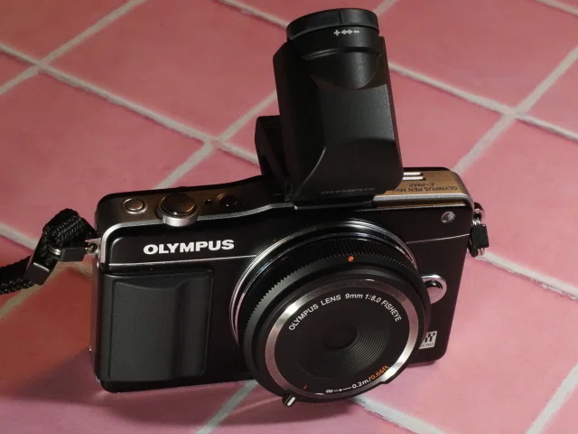レンズ沼の歩き方」オリンパス BCL-0908 OLYMPUS LENS 9mm 1:8.0