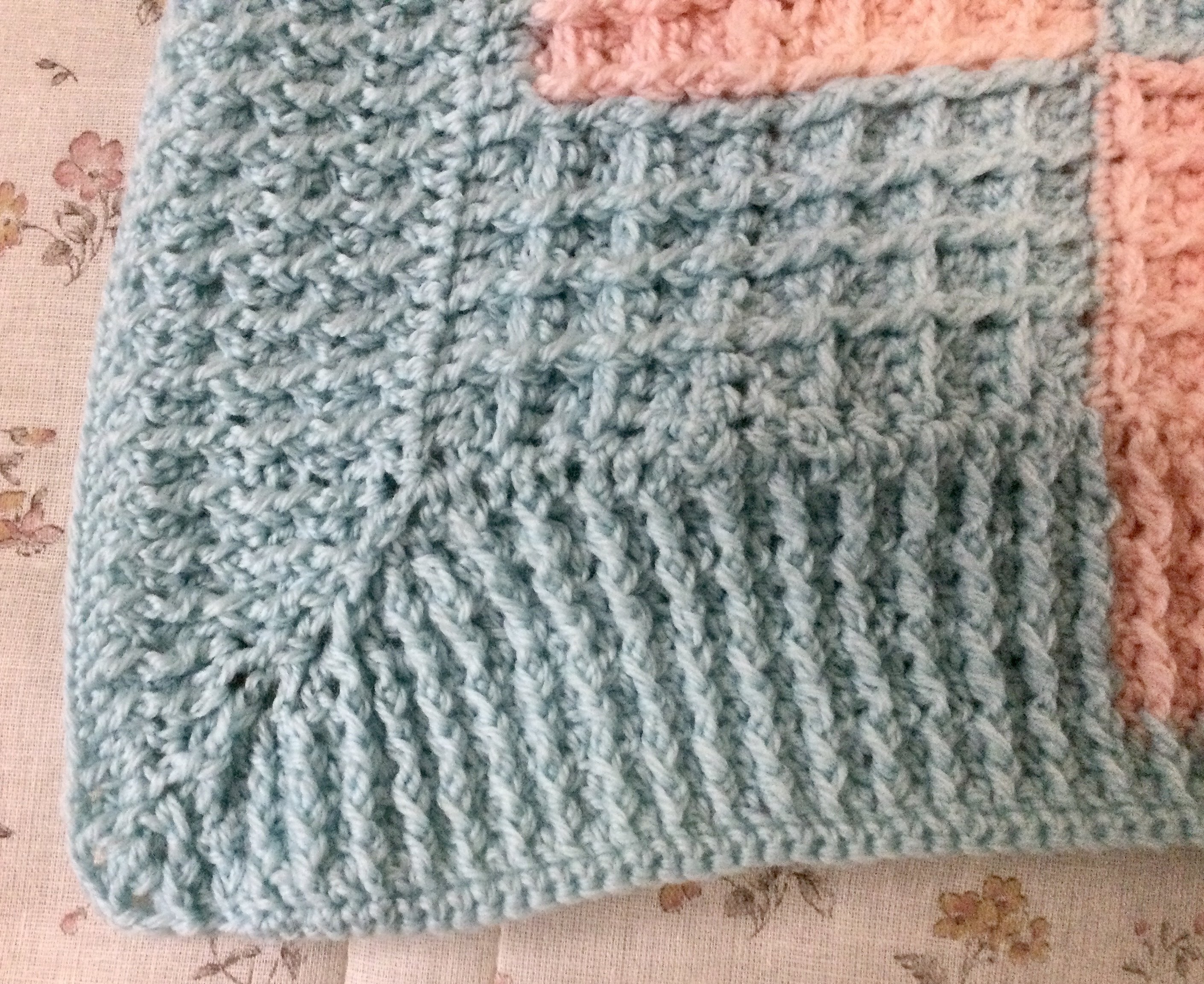 ワッフル編みのブランケット｜ｻﾛﾝ身禮 あかね