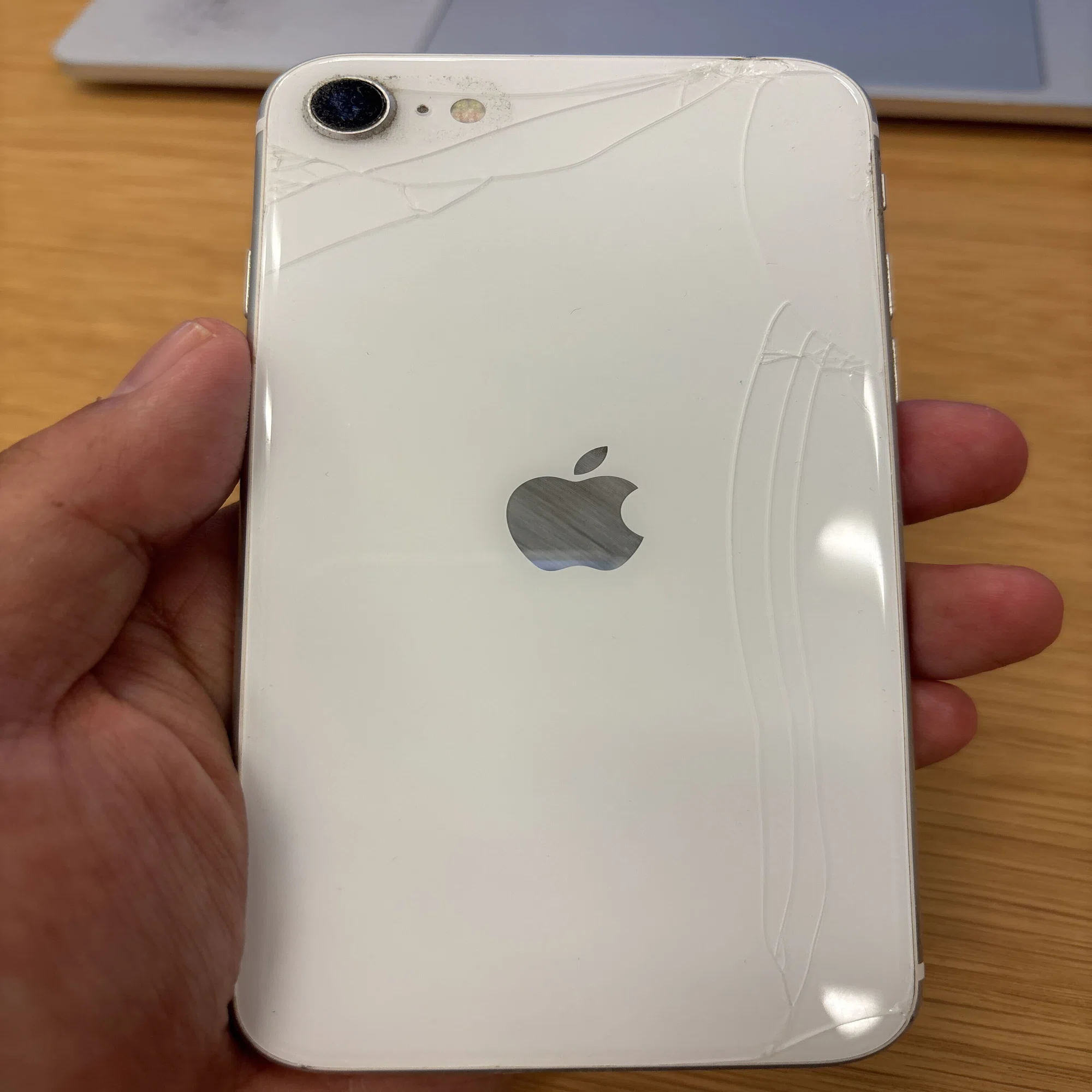 iPhone 17を使って2ヶ月経過｜安井清一郎