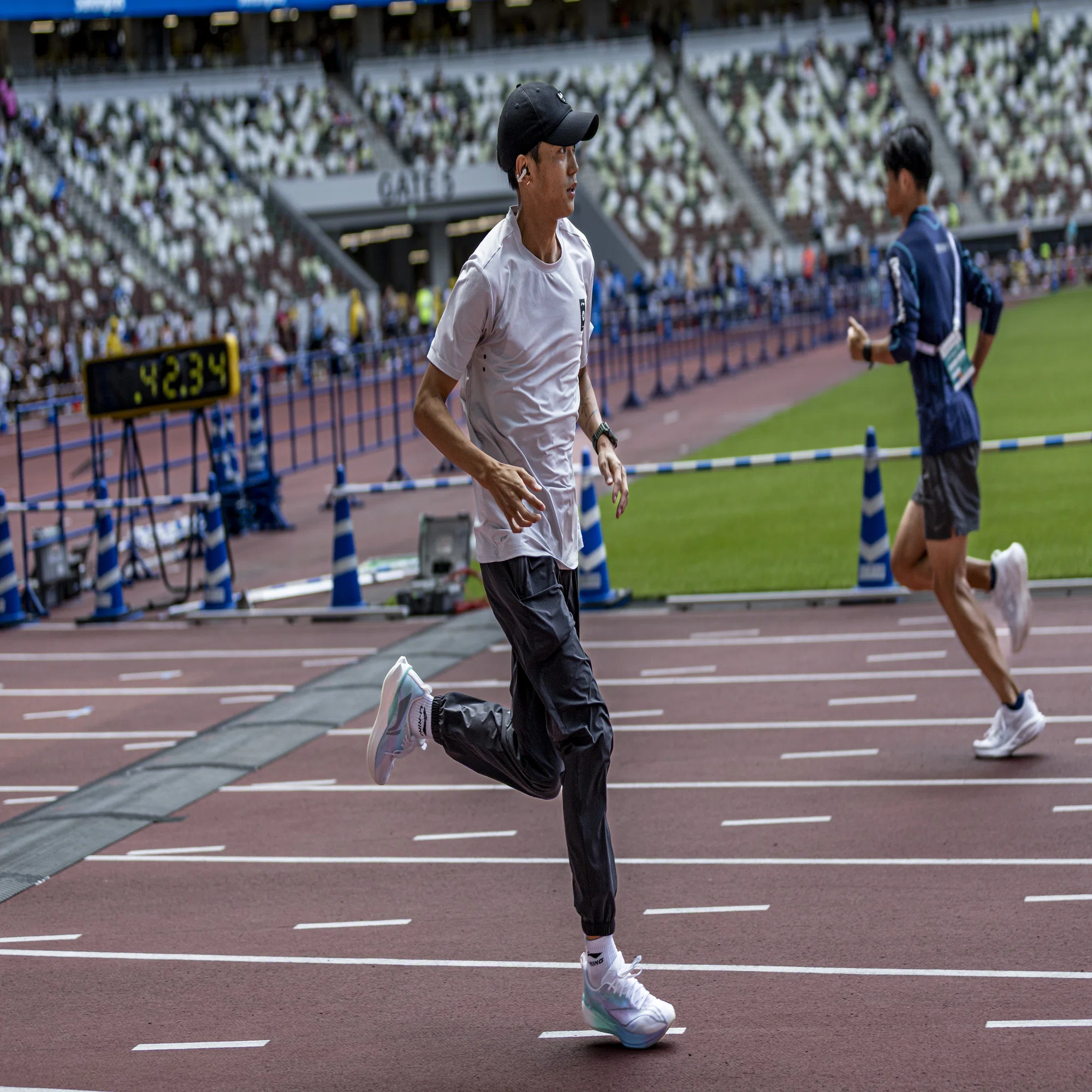 ふわりとした接地｜EKIDEN NEWS