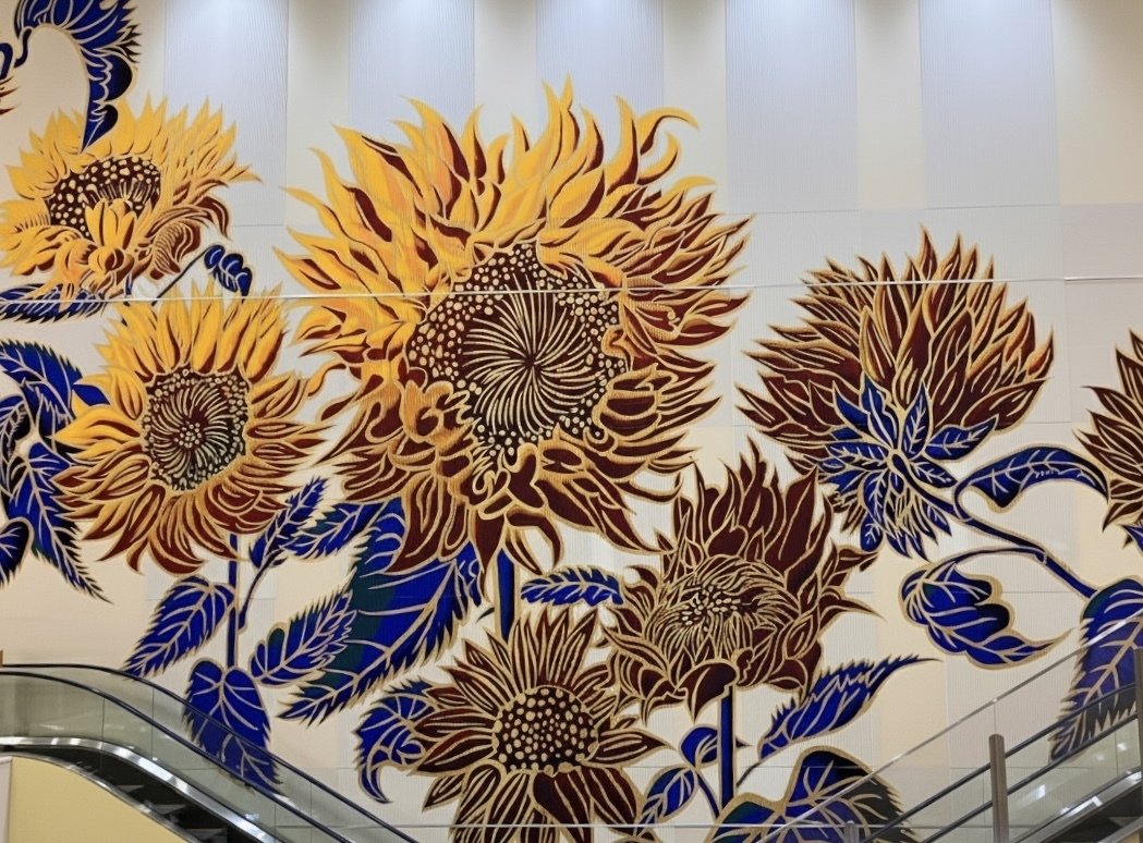 ぶらり芸術】壁に燃える、ひまわり〜Sun flower〜｜saki | 創作垢