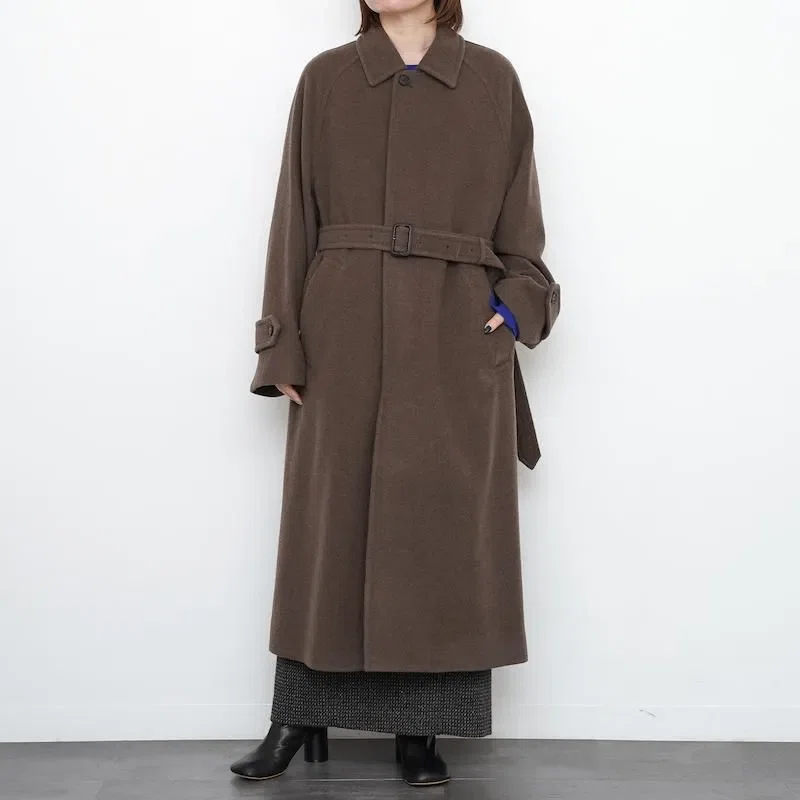 感動の着心地を纏う 【AURALEE】SUPER FINE WOOL MOSSER SOUTIEN