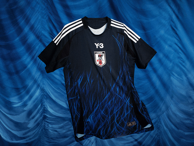 【美品】　日本代表モデルユニフォーム　Oサイズ アディダスサッカー日本代表ユニフォーム スタッフ着用レポート