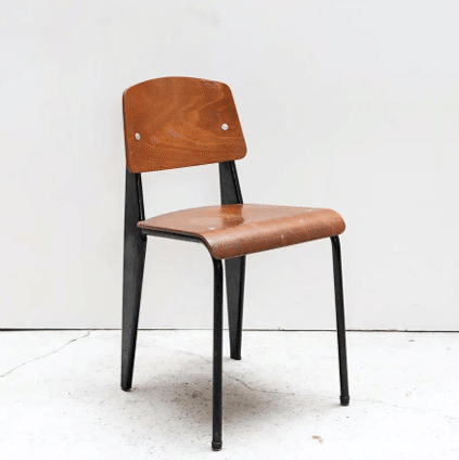 2025年11月28日(金)夜～『建築家の椅子31脚展＆骨董通り蚤の市』を開催