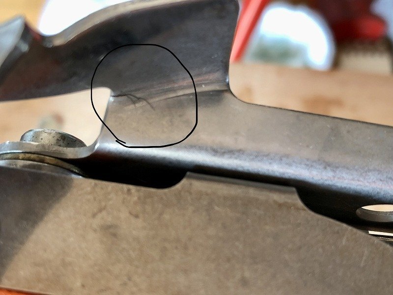 22DESIGNS 初期型アウトロー トゥーピースの亀裂を溶接補強してもらう