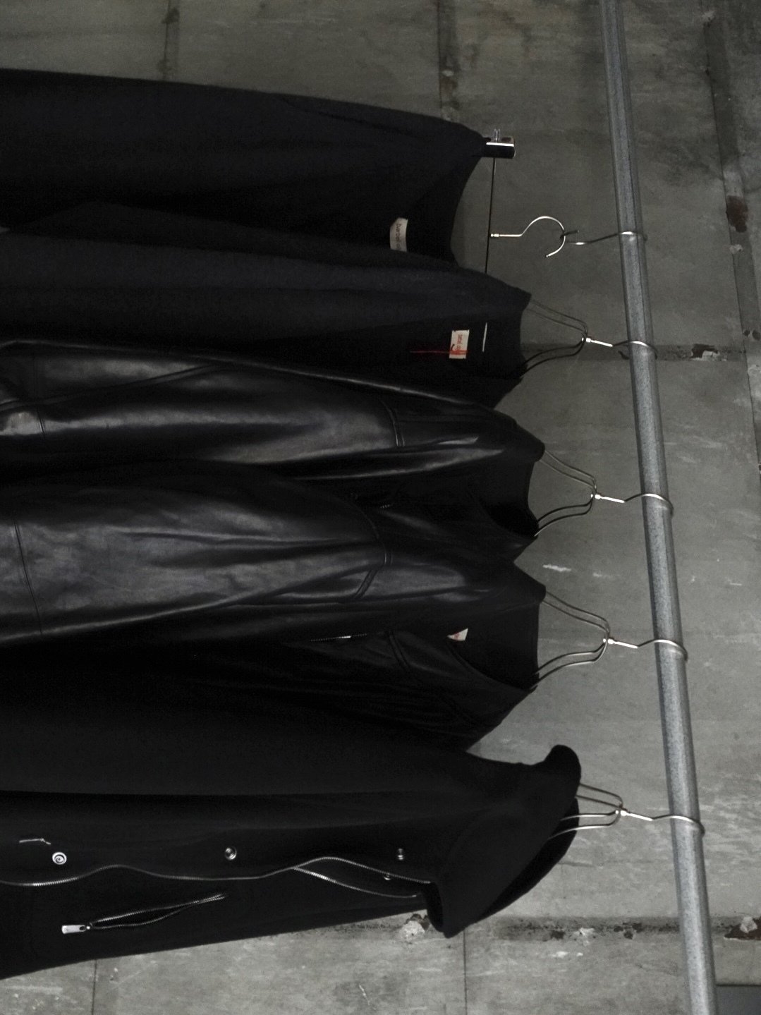 barbell object case.05 delivery06｜西田 新大