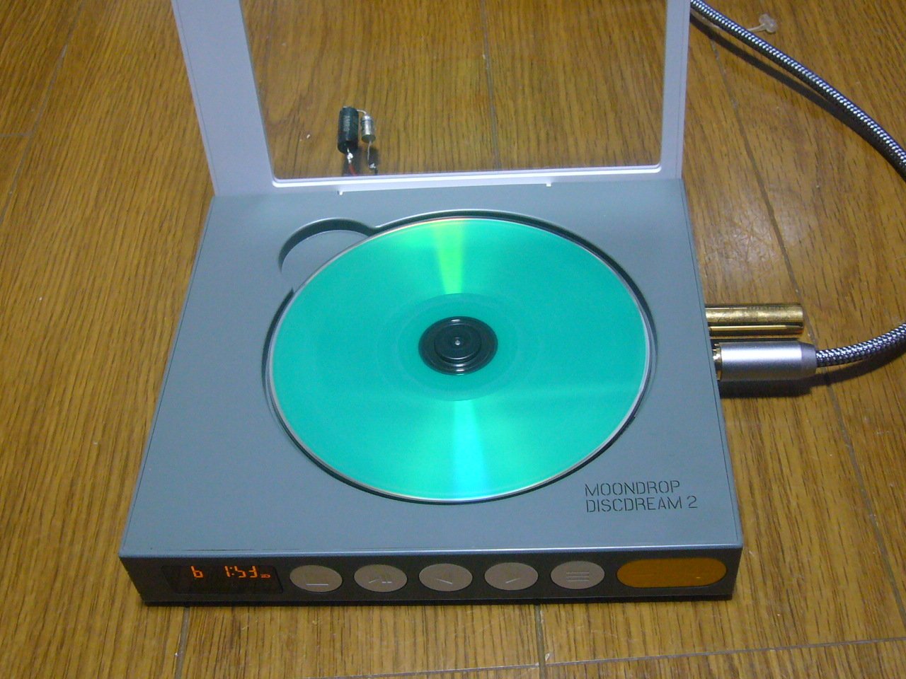 ポータブルCDプレーヤーで遊ぶ｜山崎雅弘