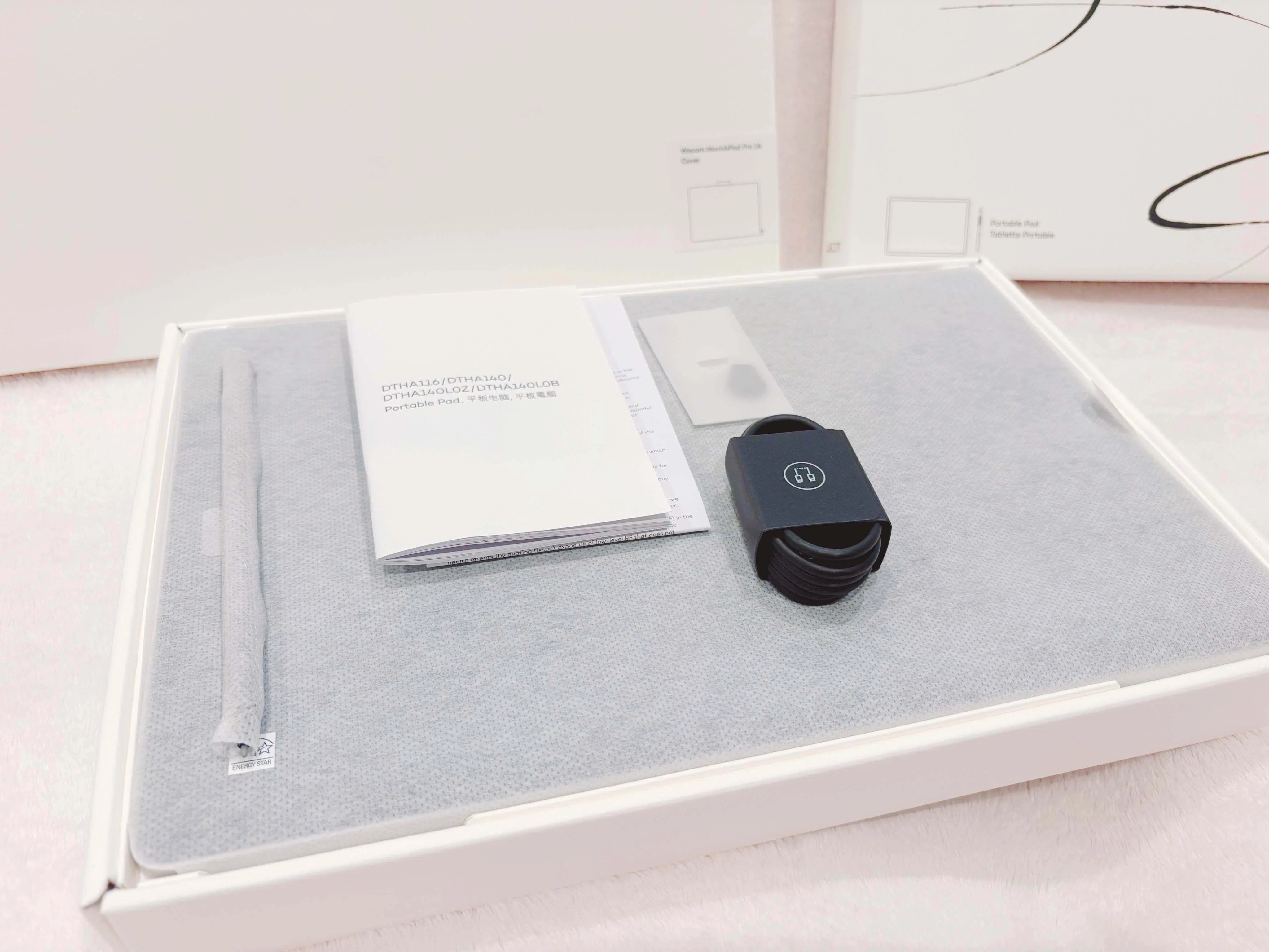 MovinkPad Pro 14　新品未開封 ついに出た！MovinkPad Pro 14。Wacomからプロ向けのイラスト
