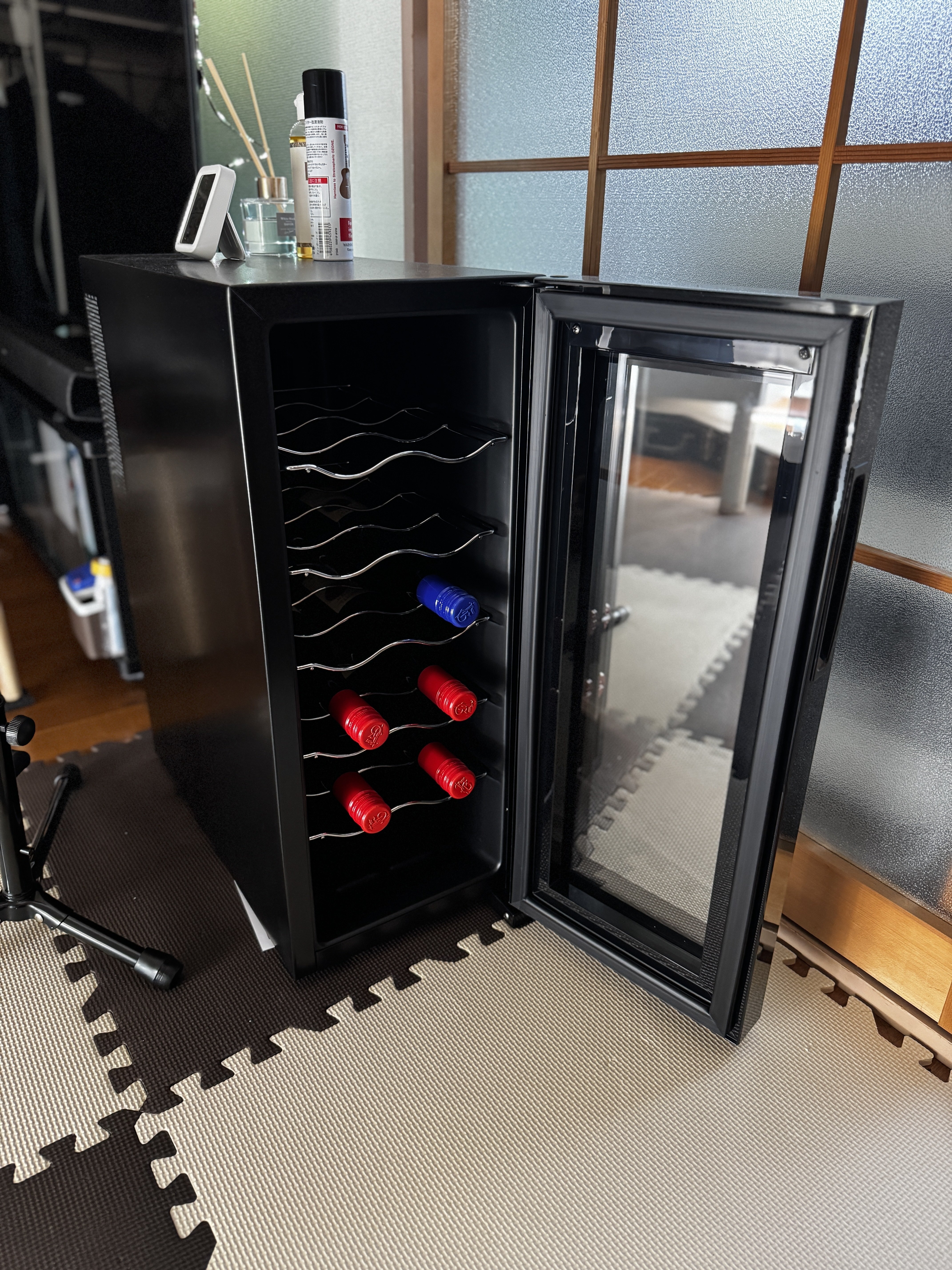 日本有数の猛暑地で検証！1万円で買える静音ワインセラーの実力とは