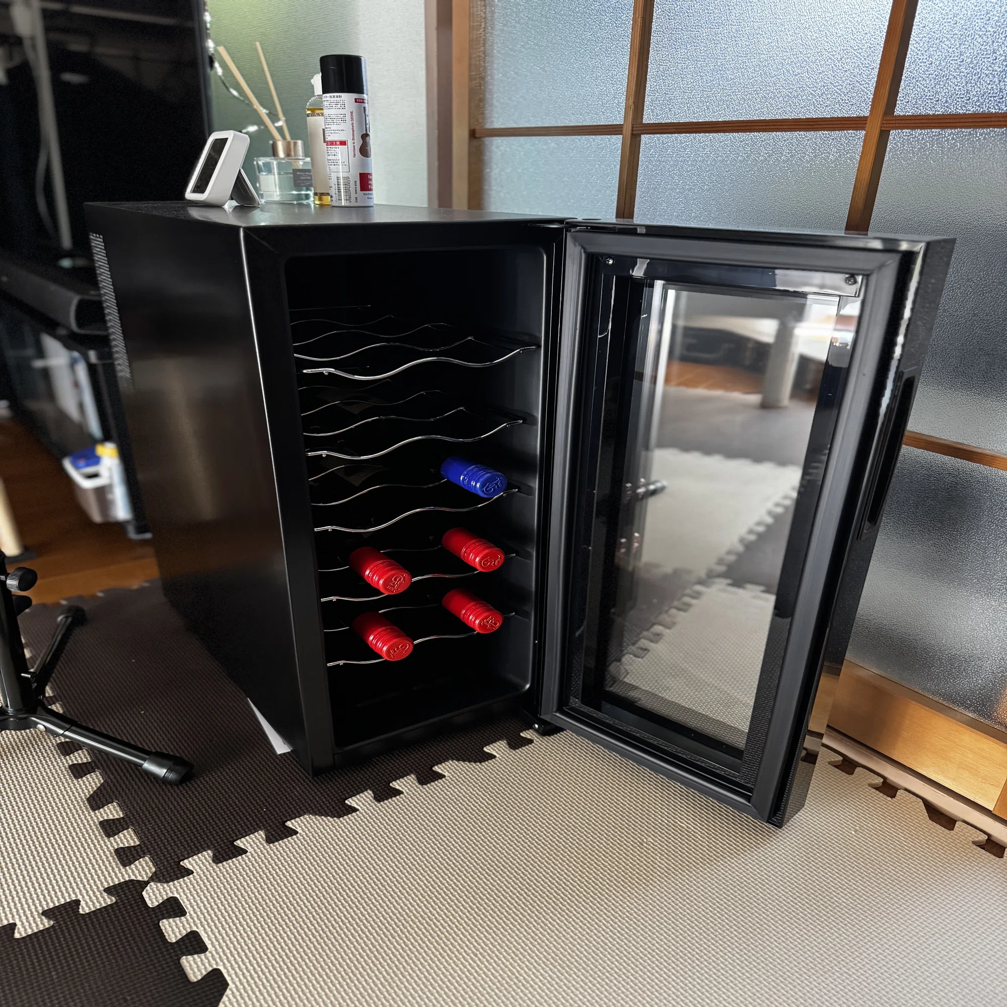 日本有数の猛暑地で検証！1万円で買える静音ワインセラーの実力とは 