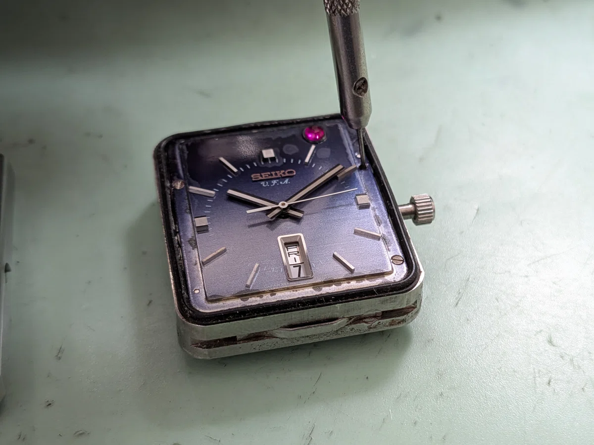 SEIKO】3923 V.F.A 電池交換 再び｜富屋時計店