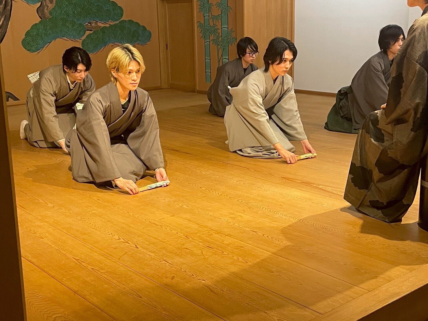 日舞（日本舞踊）稽古用舞台一式（7畳程度）設営することも出来ます　稽古場床用に 第4回「本ちゃんと楽しむ日本舞踊体験会」【2026/3/3（火）】｜西川流