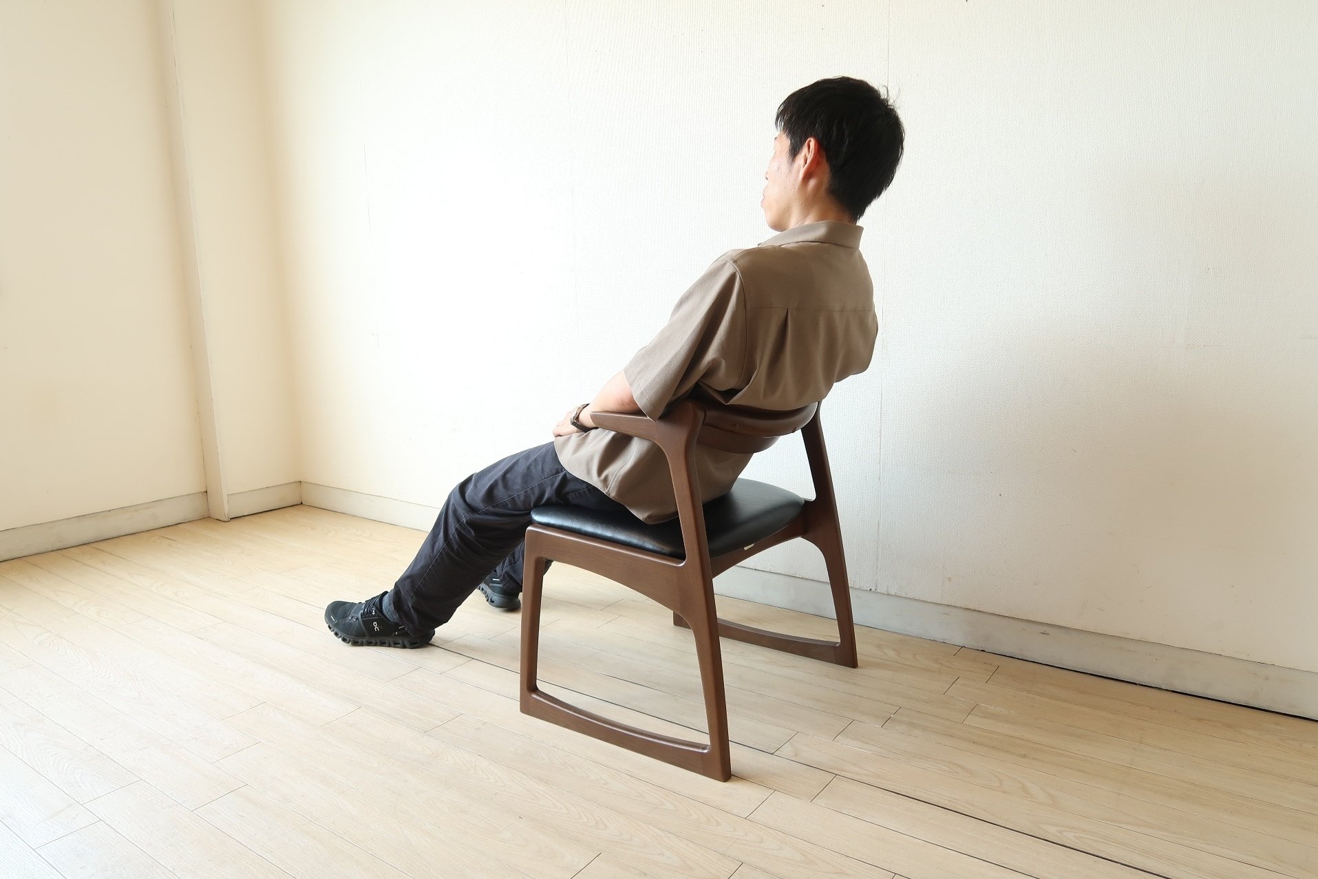 腰痛の方必見！お勧めチェア｜ZAKAGU・座家具／ 座りにこだわる家具専門店