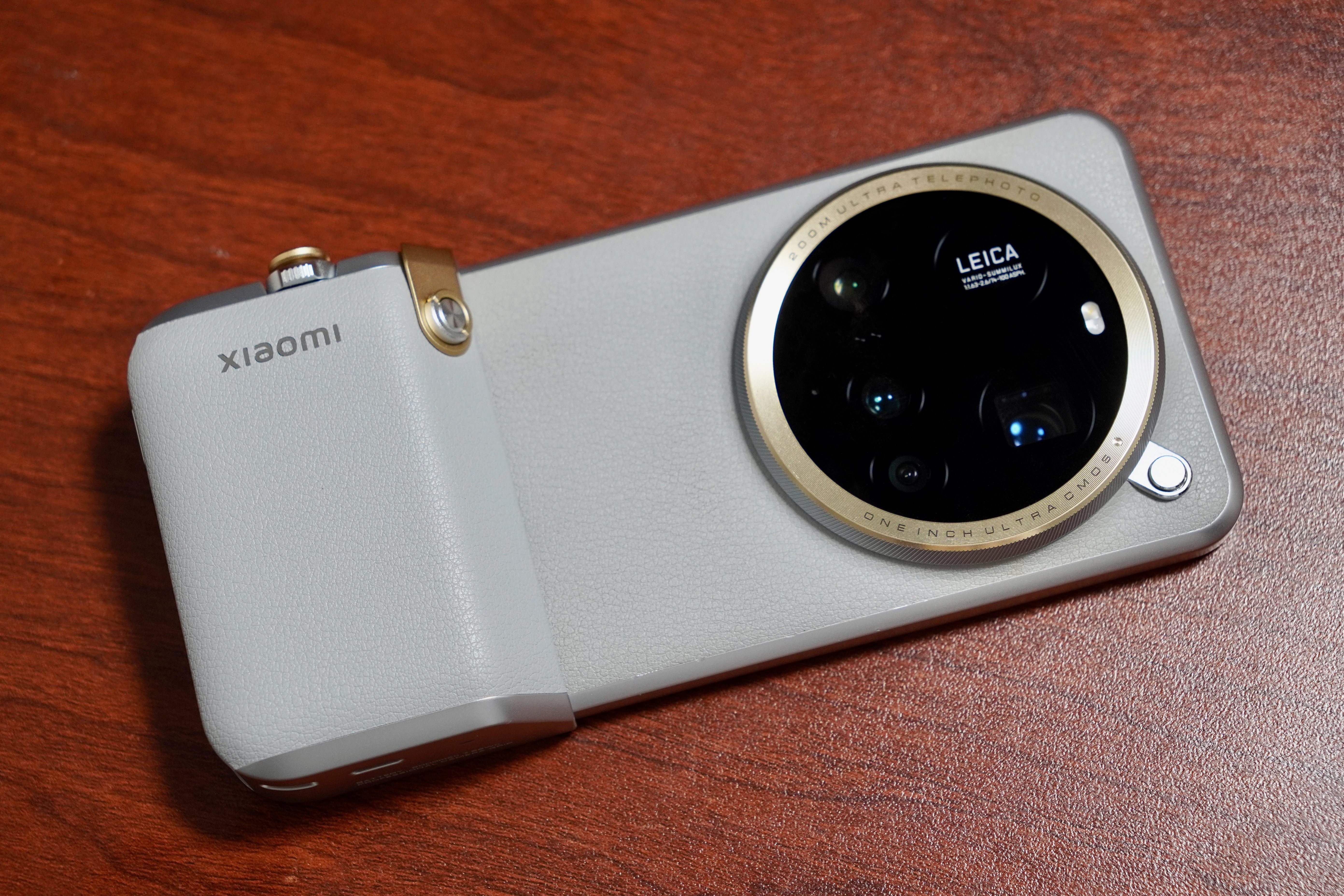 Xiaomi 15 Ultra、あえてPhotography Kitを使わない理由｜やほお