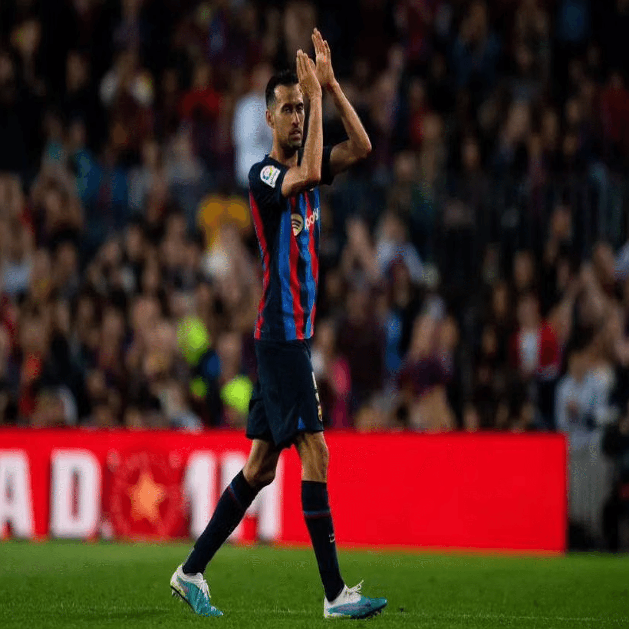 静かなる支配者】 −セルヒオ・ブスケツが体現した知性と美学−｜續池