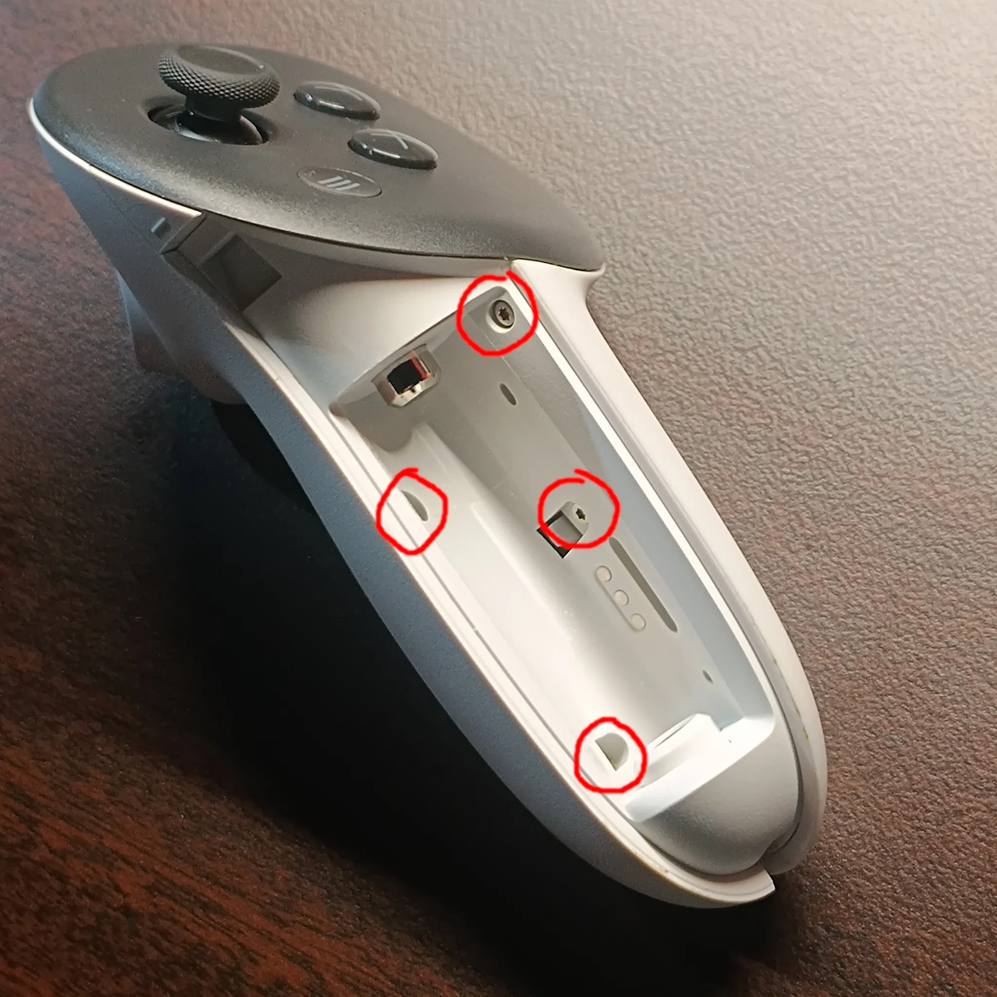Quest3 touch コントローラーの分解清掃によるドリフト解消 + 交換｜Rarata