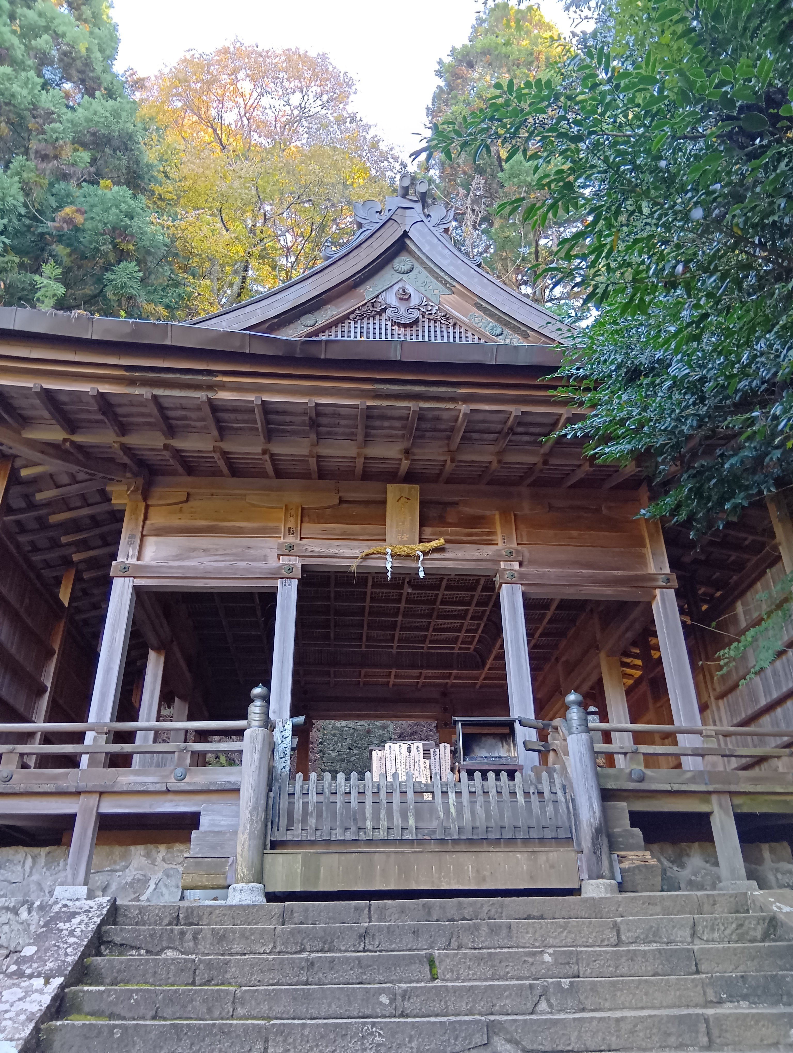 低山ハイク｜青空・紅葉、吉野山。金峯山寺〜大峯奥駈道〜吉野水分神社