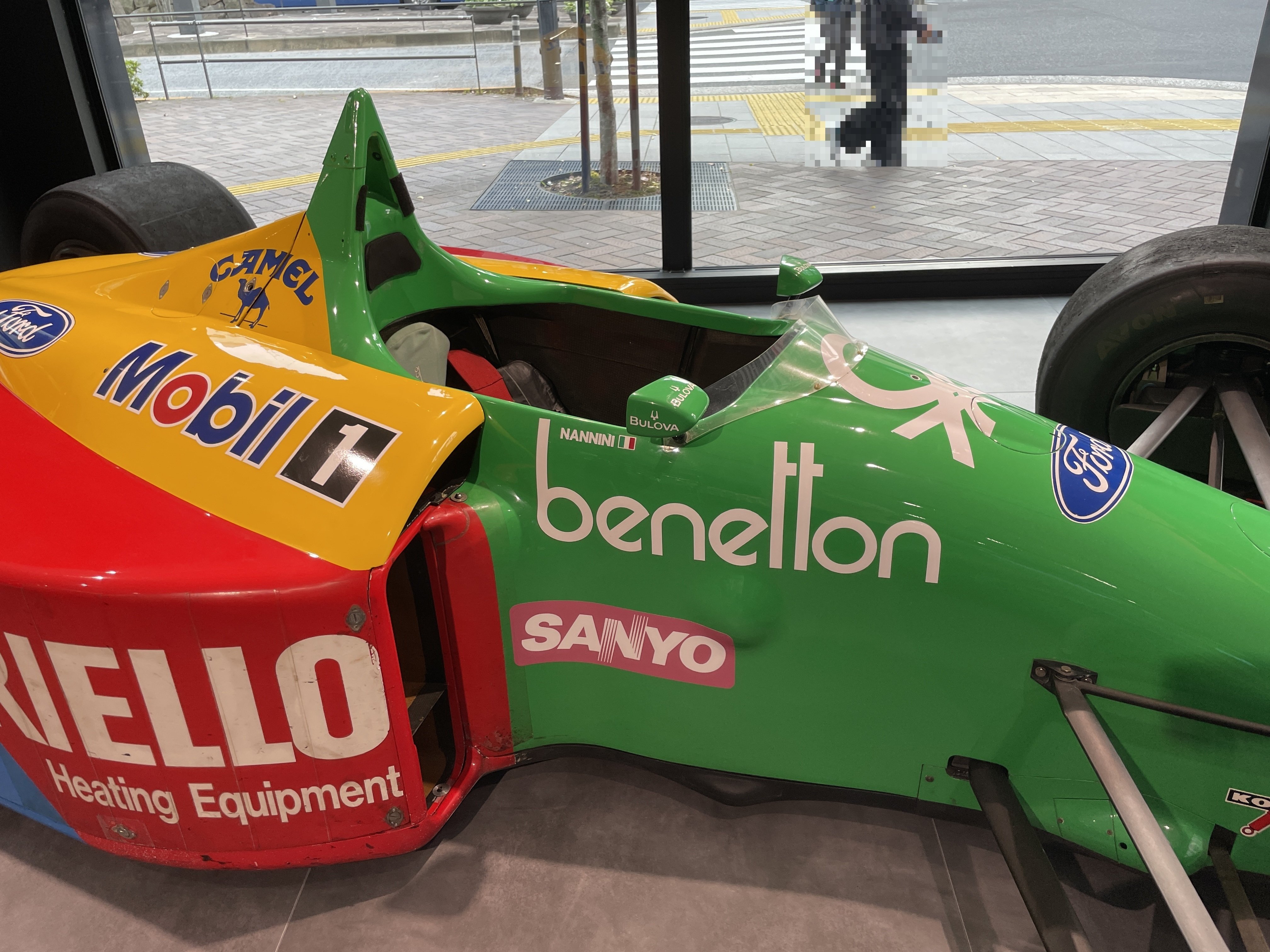 新橋に降臨！バランスの良さを武器に勝利を掴んだF1マシン【ベネトン