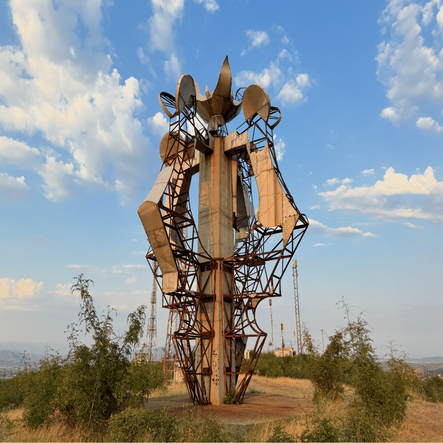 愛しのスポメニック［Споменик］（北マケドニア編）：「イリンデン記念