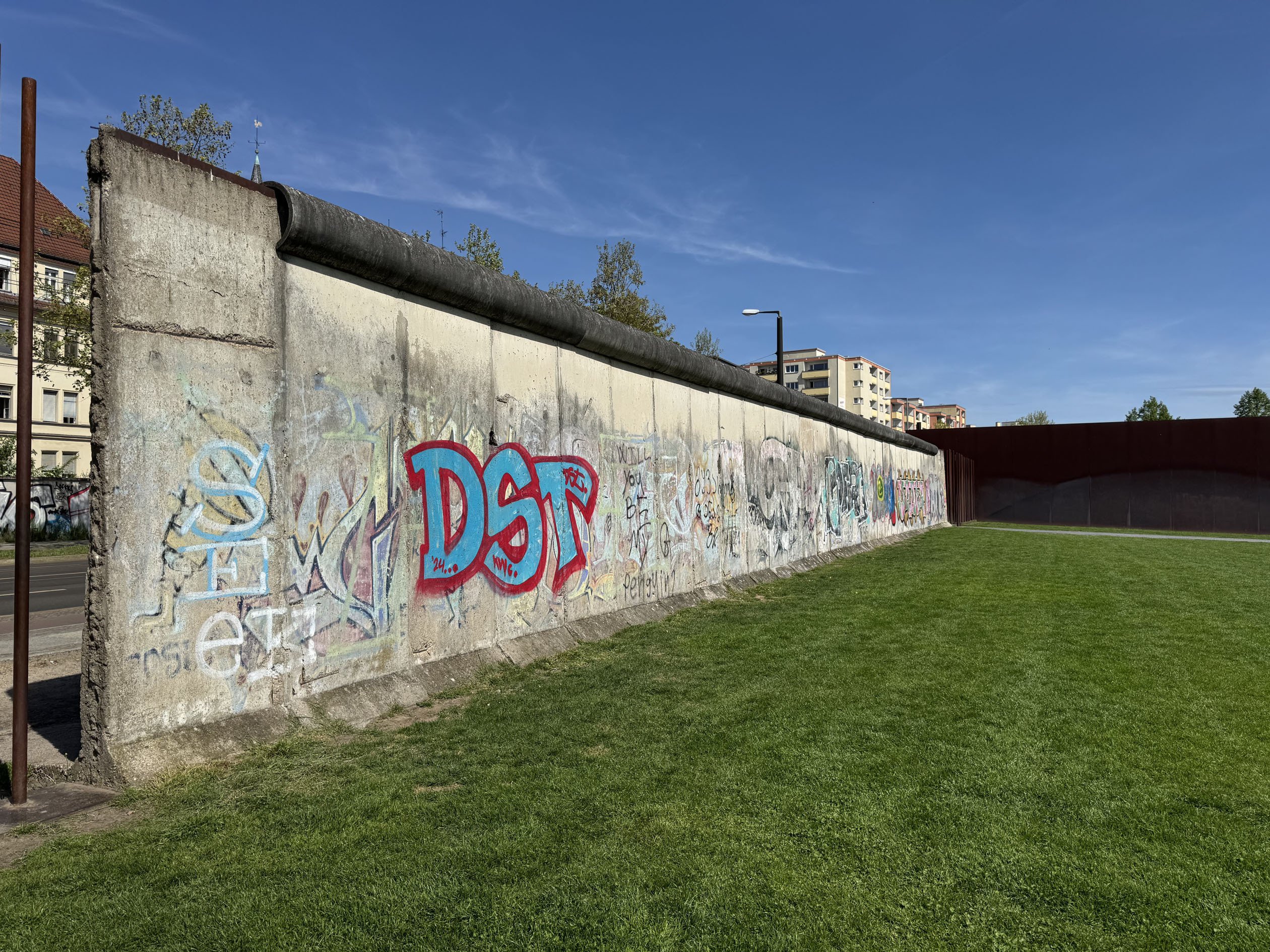 ベルリンの壁跡地に佇む和解の礼拝堂｜Hiroshi Kawajiri