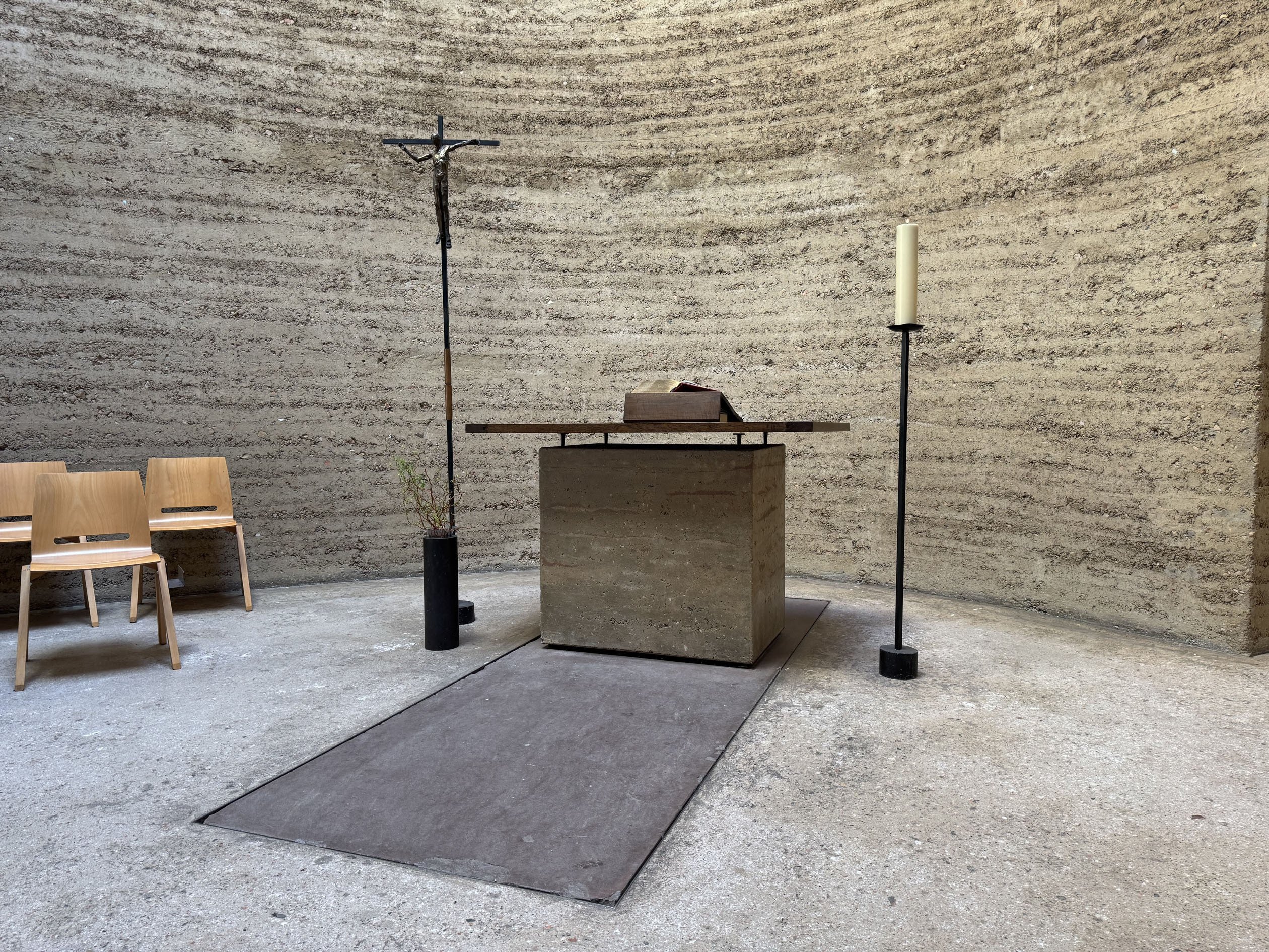 ベルリンの壁跡地に佇む和解の礼拝堂｜Hiroshi Kawajiri
